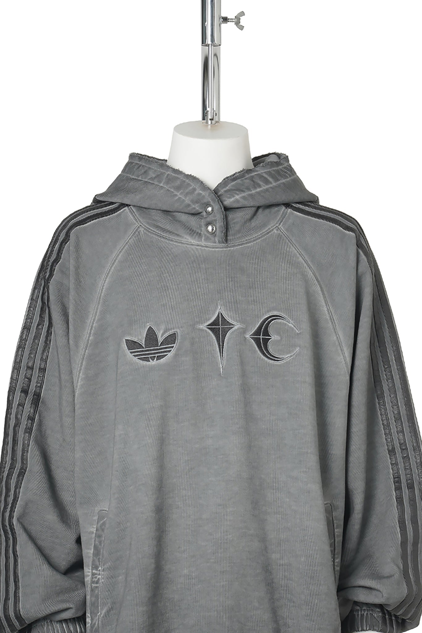 TC SWEAT HOODIE / BLACK