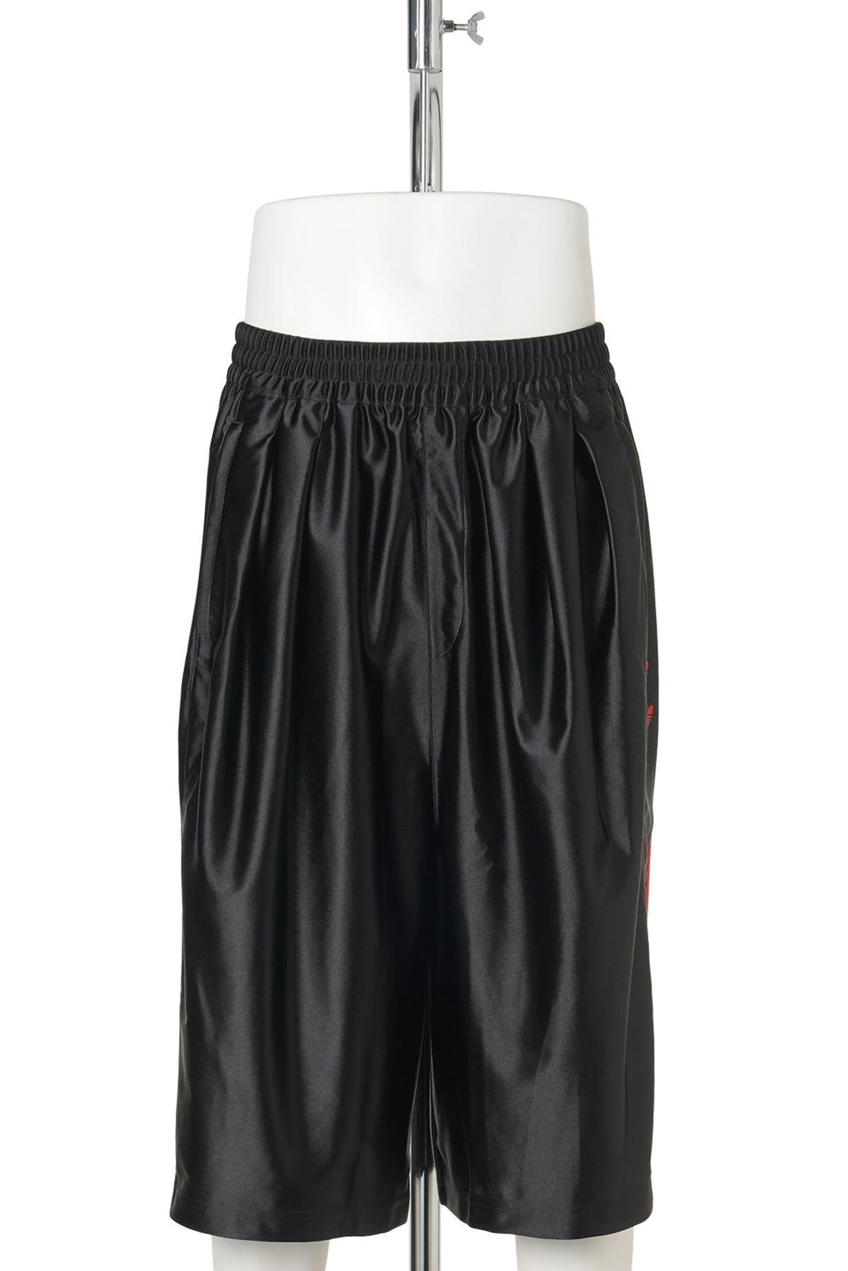 WC DAZZLE SHORT / BLACK