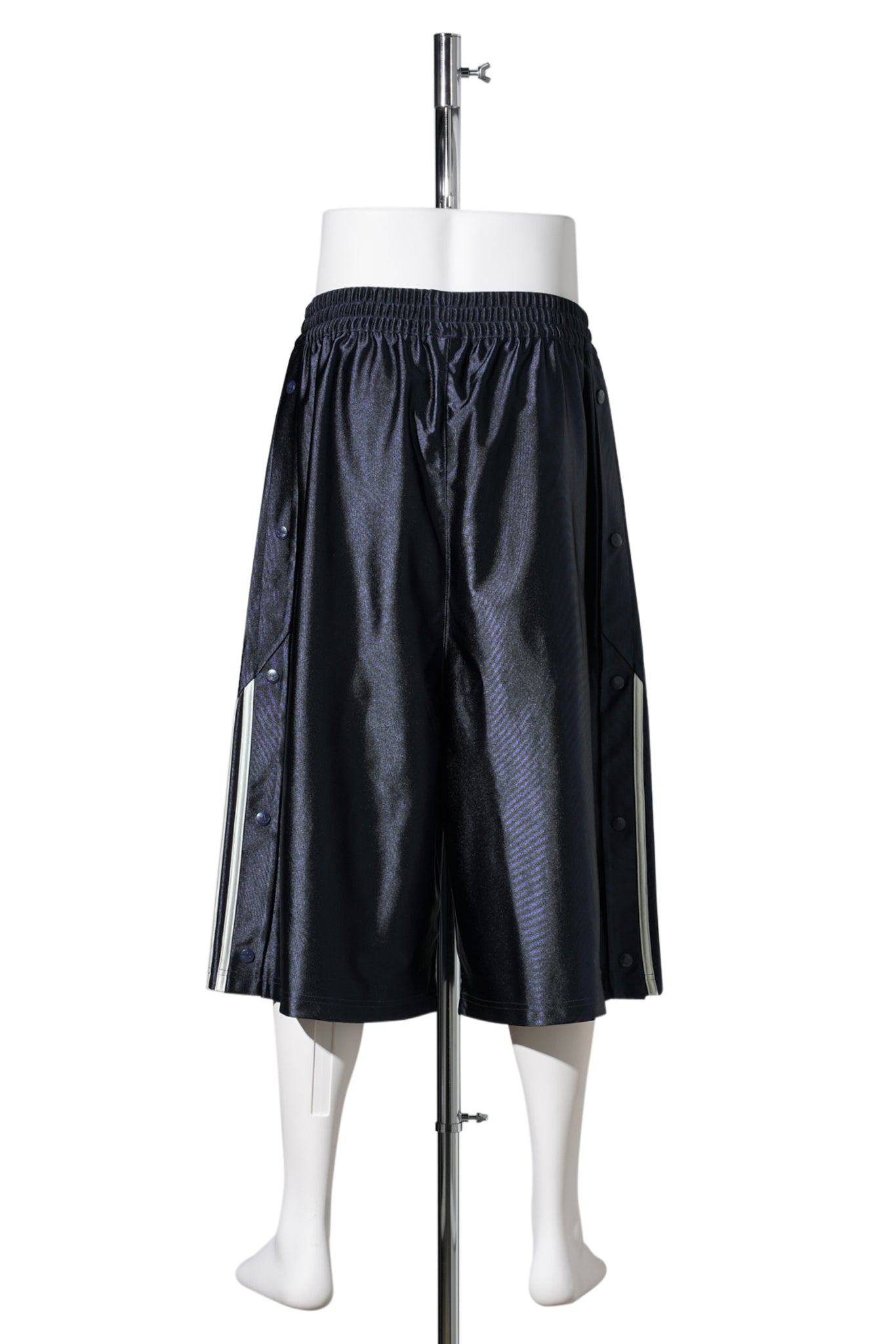 WC DAZZLE SHORT / LEGINK