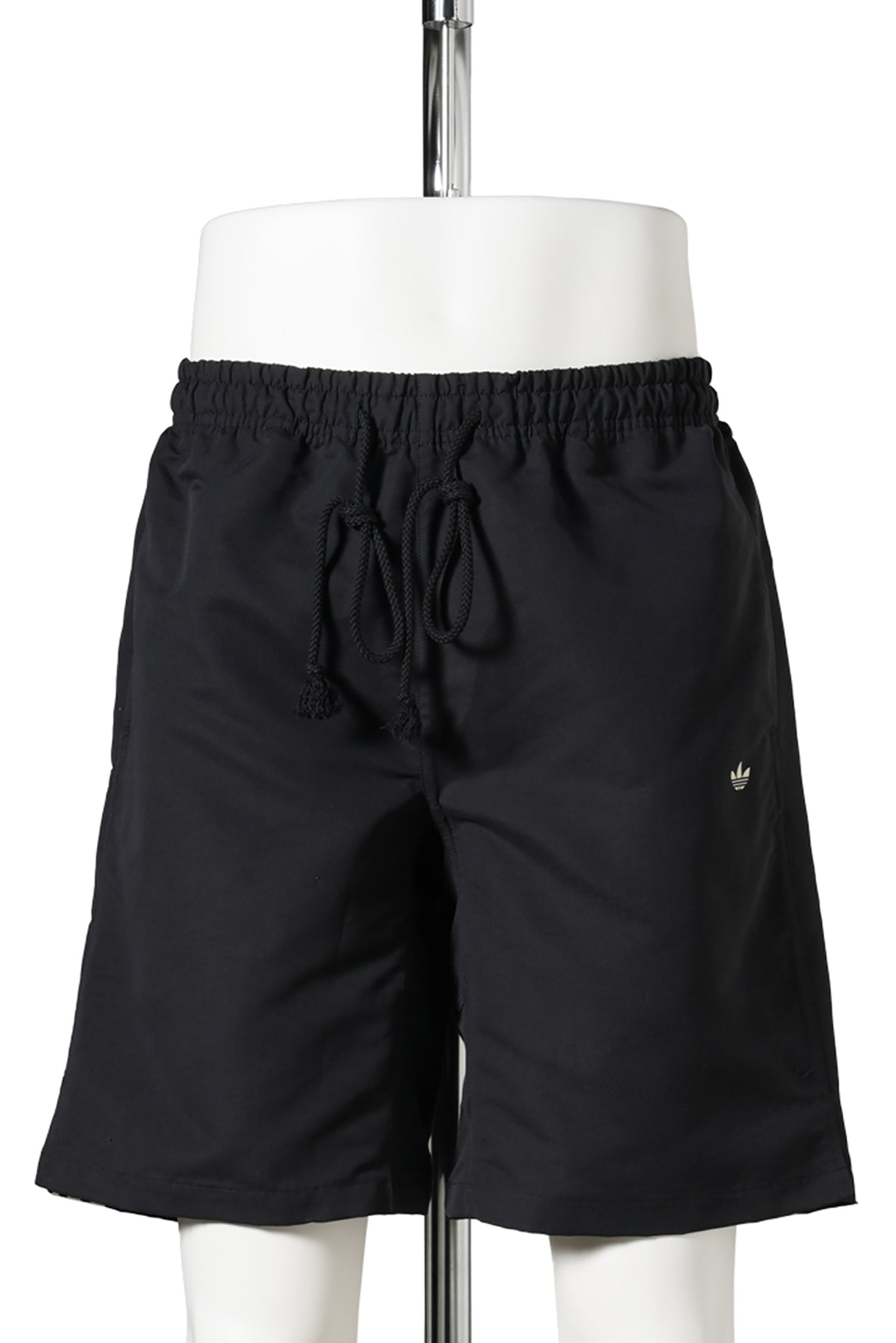 ADI007 SHORTS / BLACK