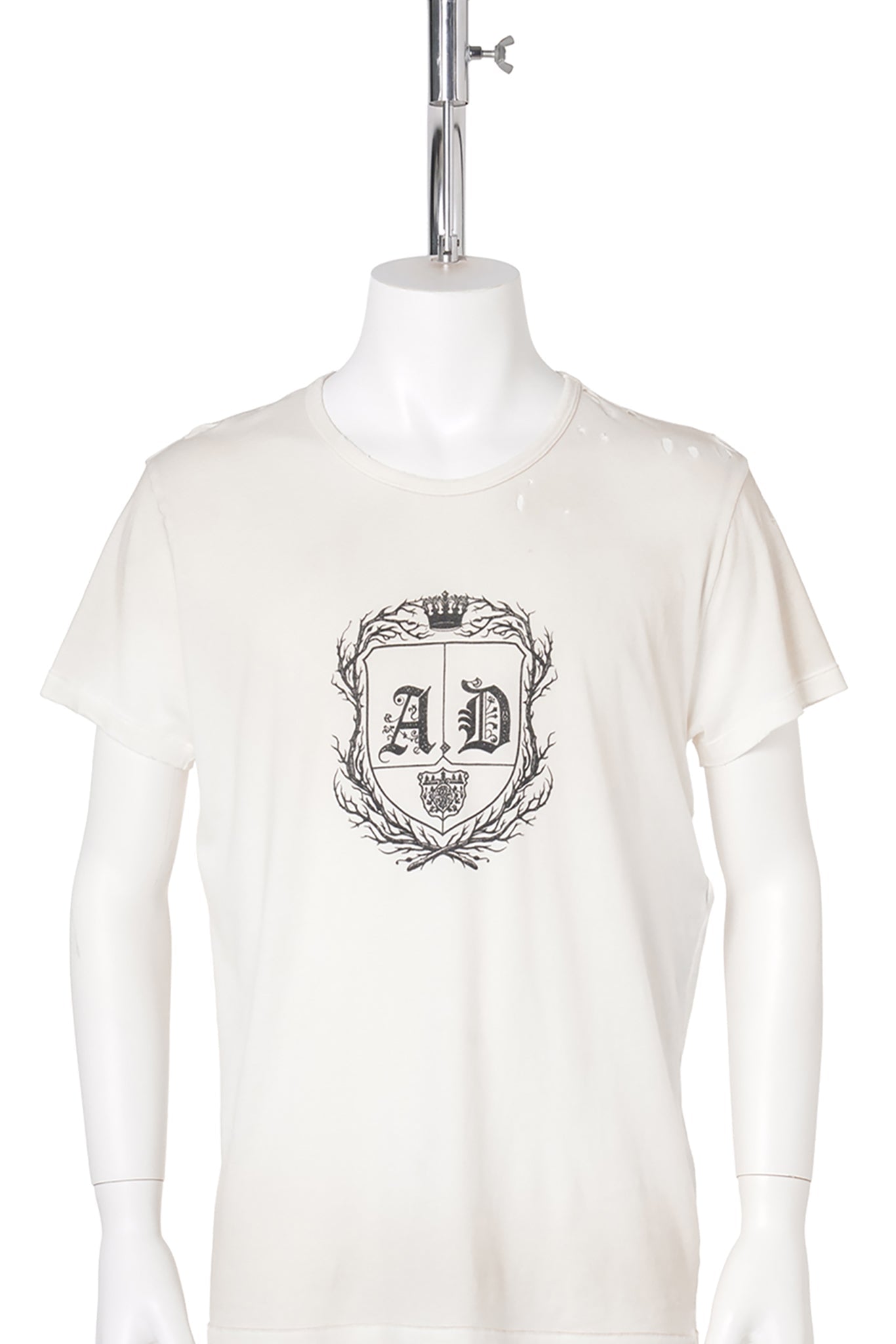 IDAR CROPPED STANDARD FIT T-SHIRT WITH "AD EMBLEM" PRINT / 004:CHALK