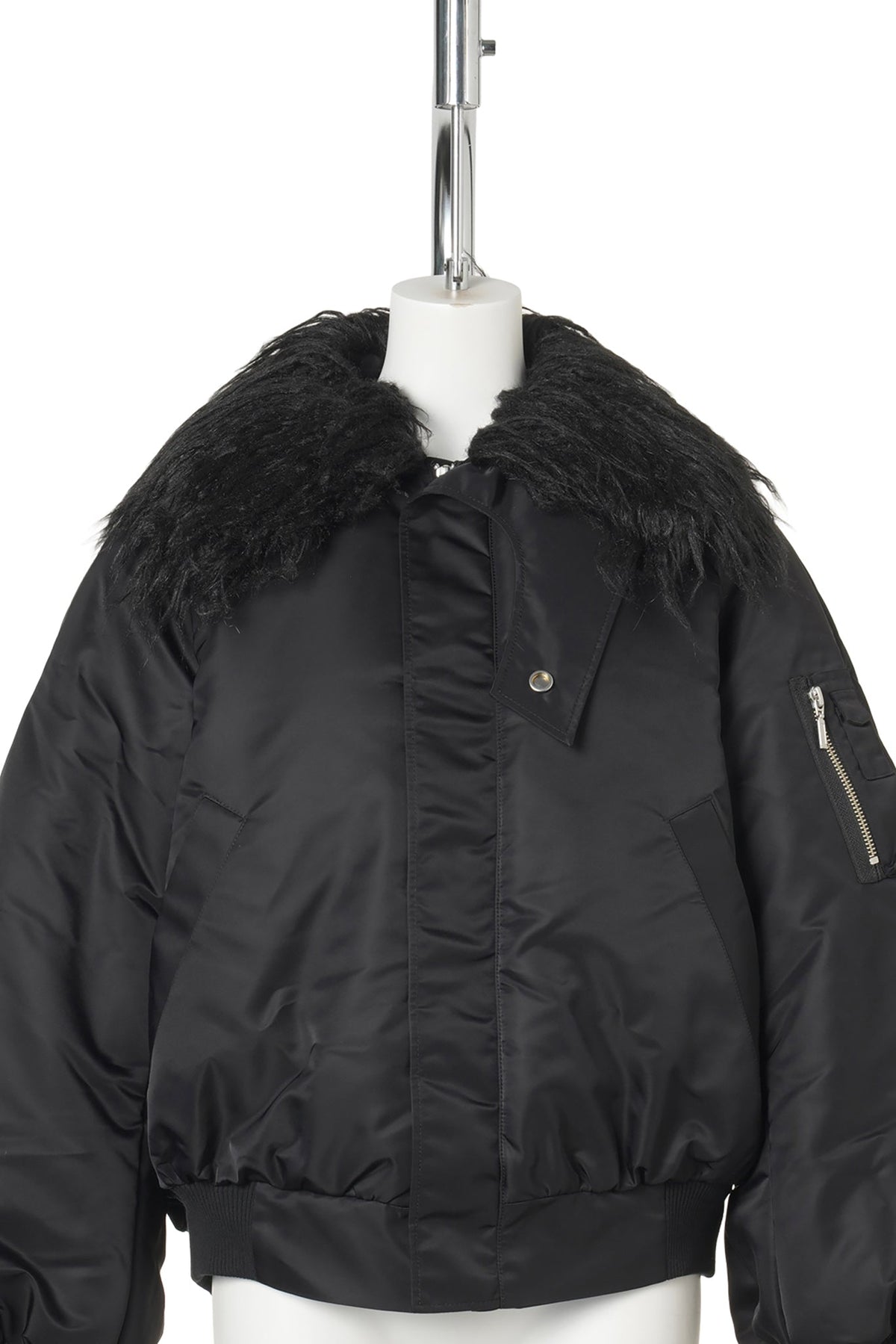 STOM BOMBER JACKET / BLACK