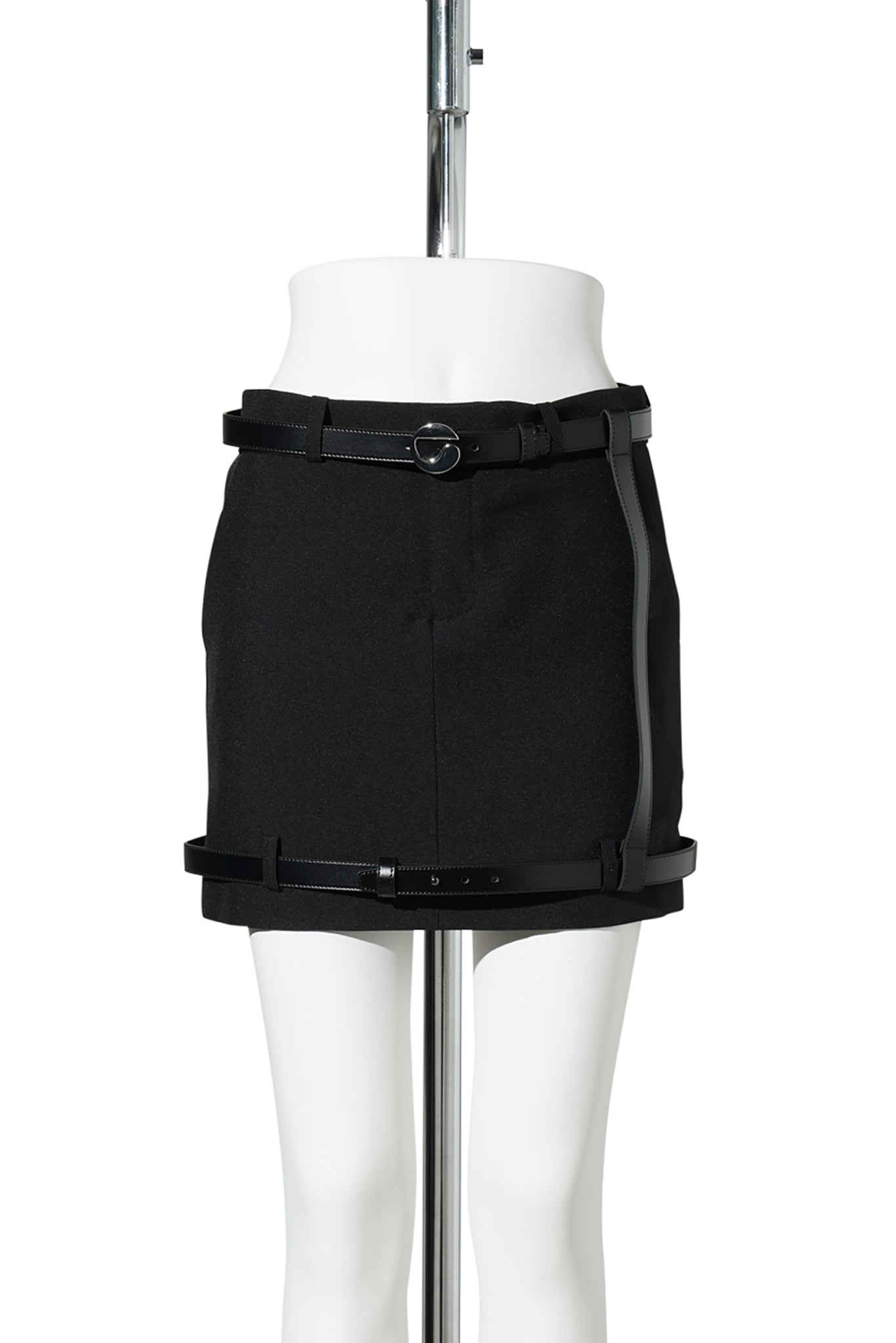 BELTED MINI SKIRT / BLACK