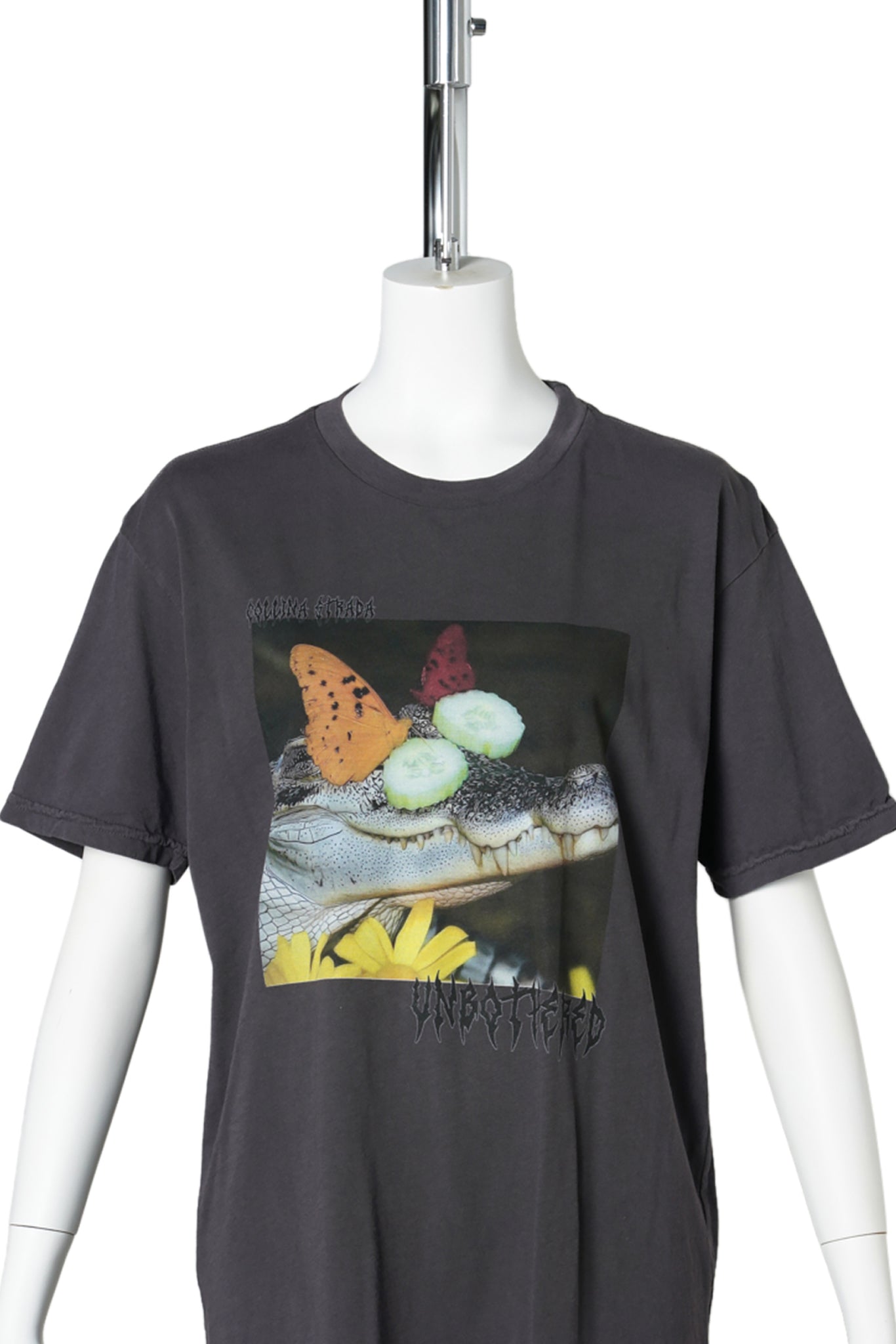 GRAPHIC TEE / UNBOTHERED
