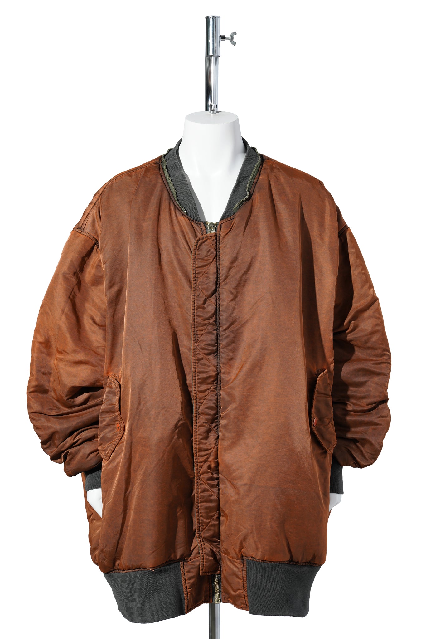 ANTIQUE WASH GIANT DETACHABLE HOODED NYLON PADDED BOMBER JACKET / OLIVE DRAB