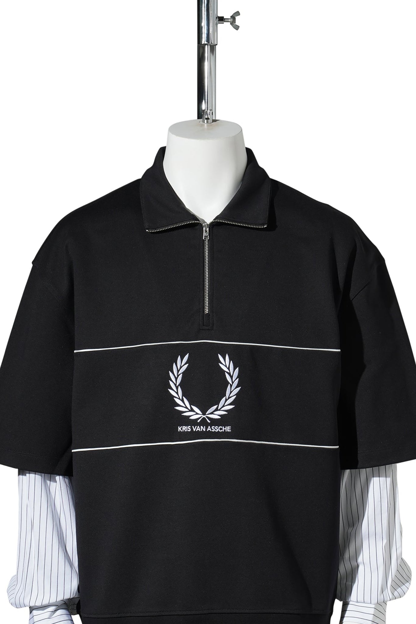 HALF ZIP SWEATSHIRT / 102:BLACK