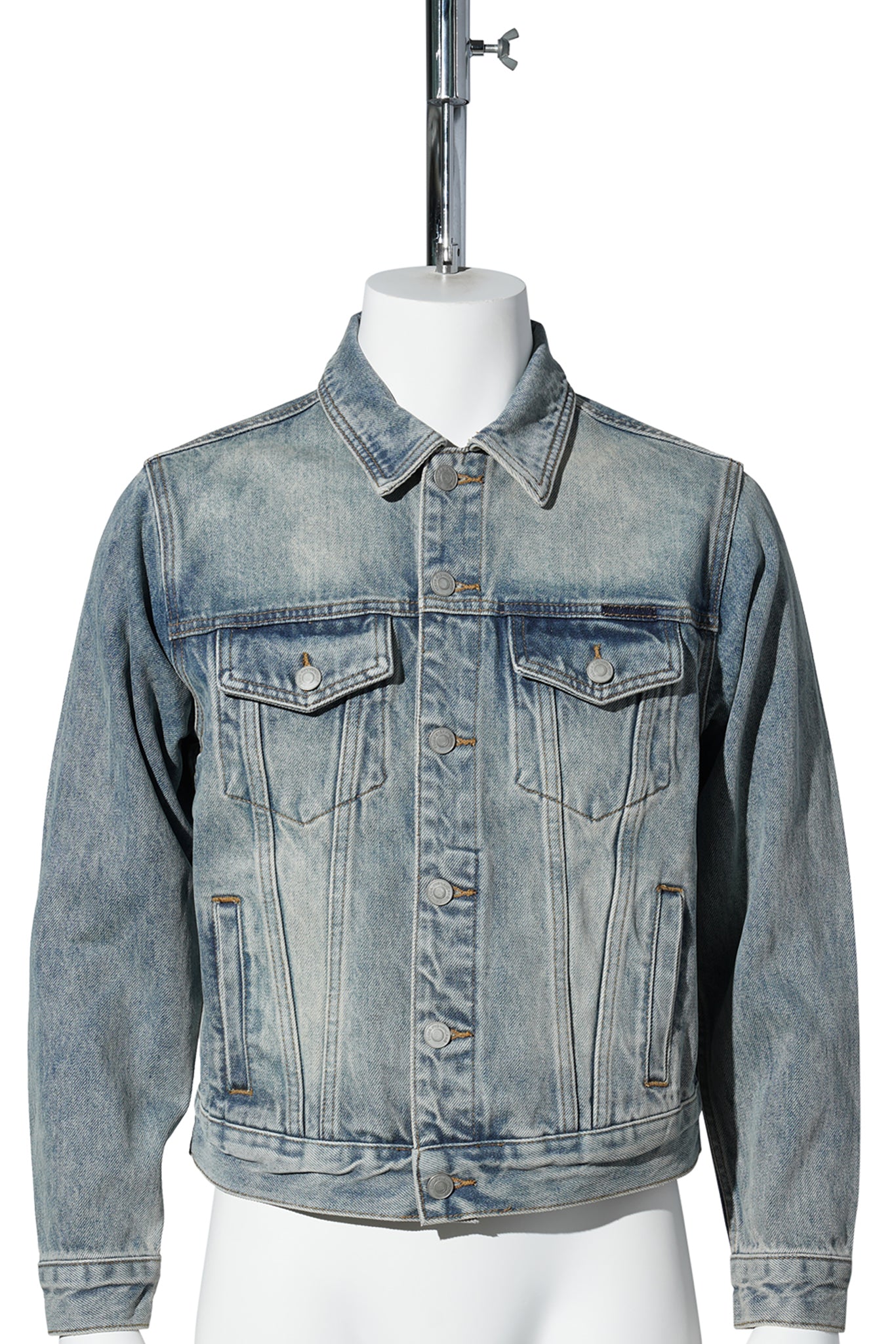 DENIM JACKET / LIGHT BLUE