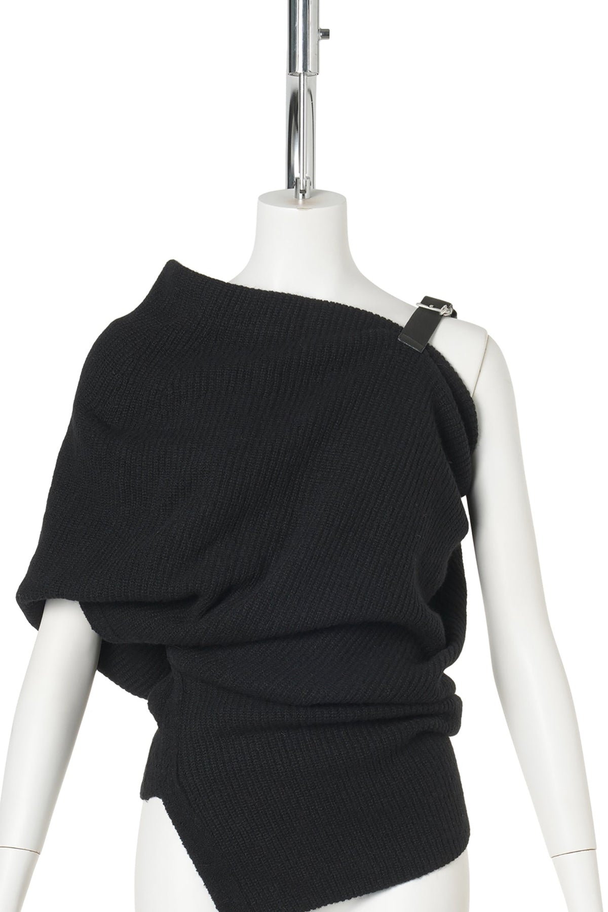 ASYMMETRIC KNIT TOP / BLACK