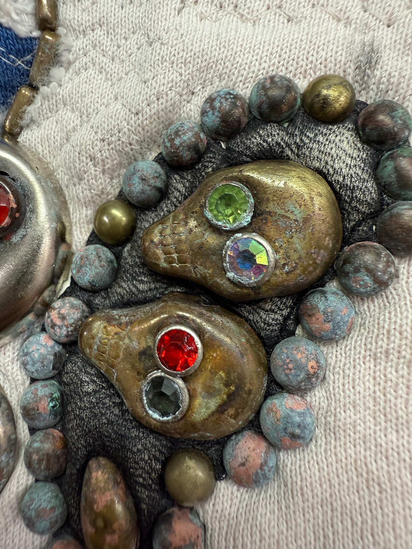 HARD DISTRESSED DEER LEATHER×STUDS HOODIE (HIPPIE FLOWER×BUTTERFLY) / PINK