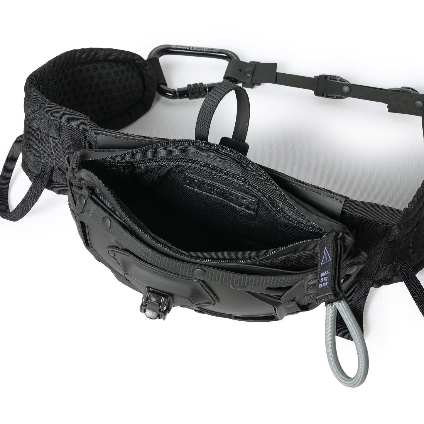 OBJECT I30_FANNY PACK / BLACK MATT-BLACK-BELT