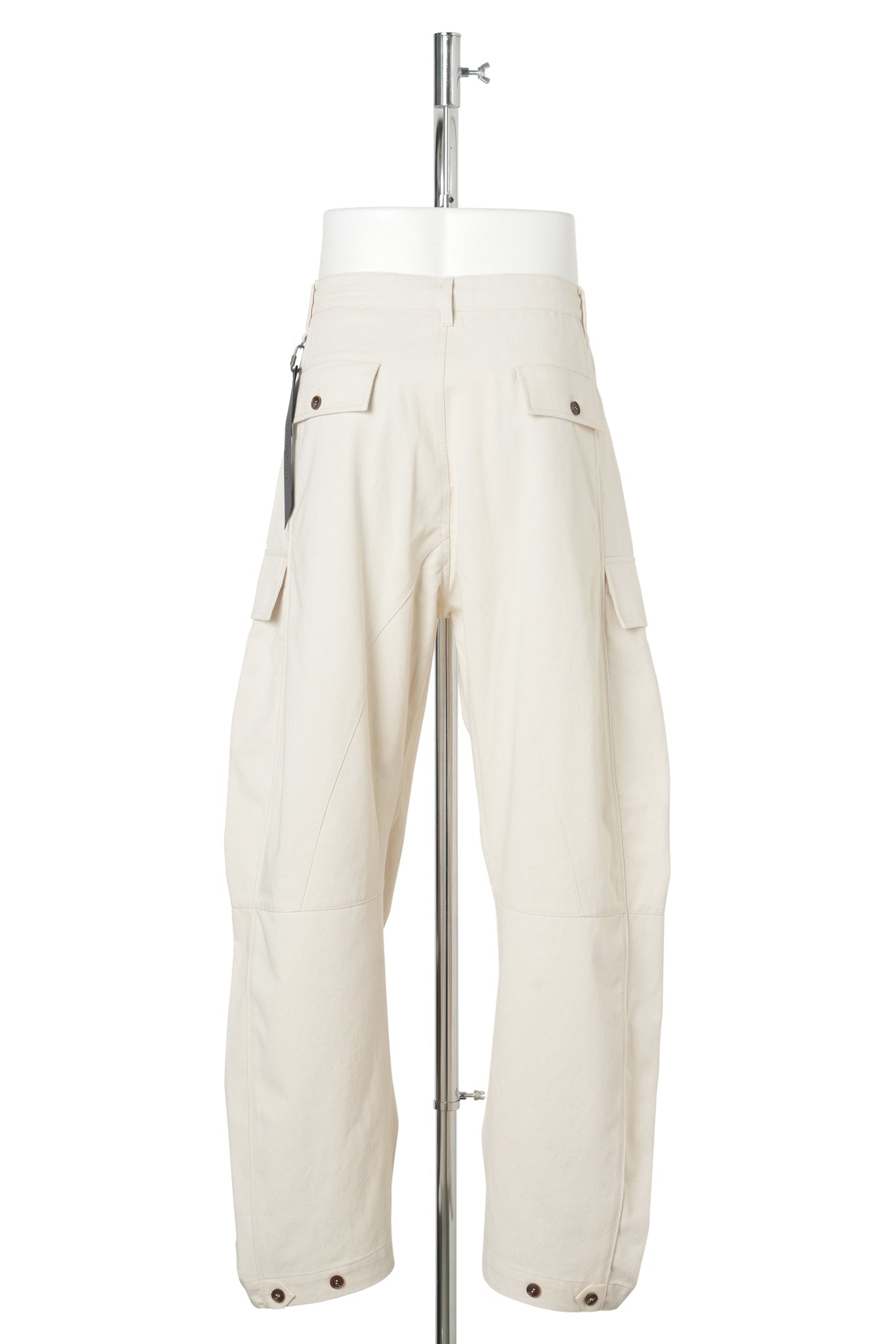 MULTI POCKET CURVED TROUSERS / OFF-WHITE