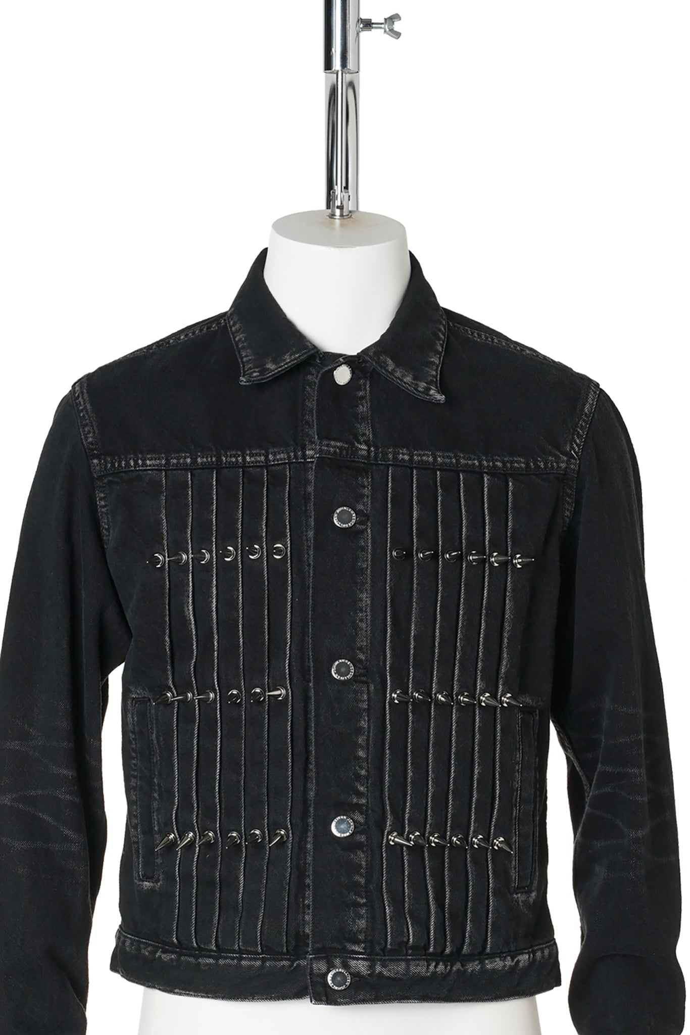 WASHED DENIM STUDDED JACKET / BLACK