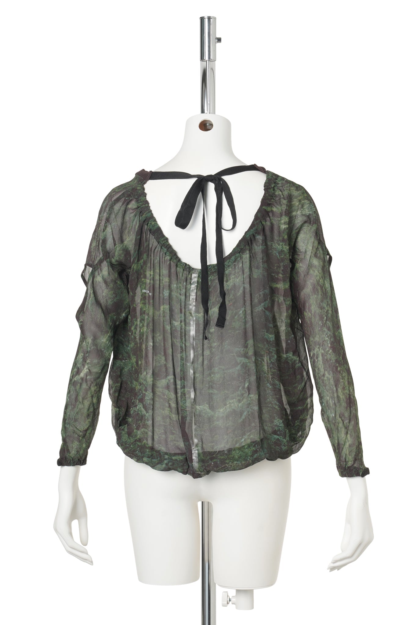 GRAPHIC LONG SLEEVE TOP / MULTI