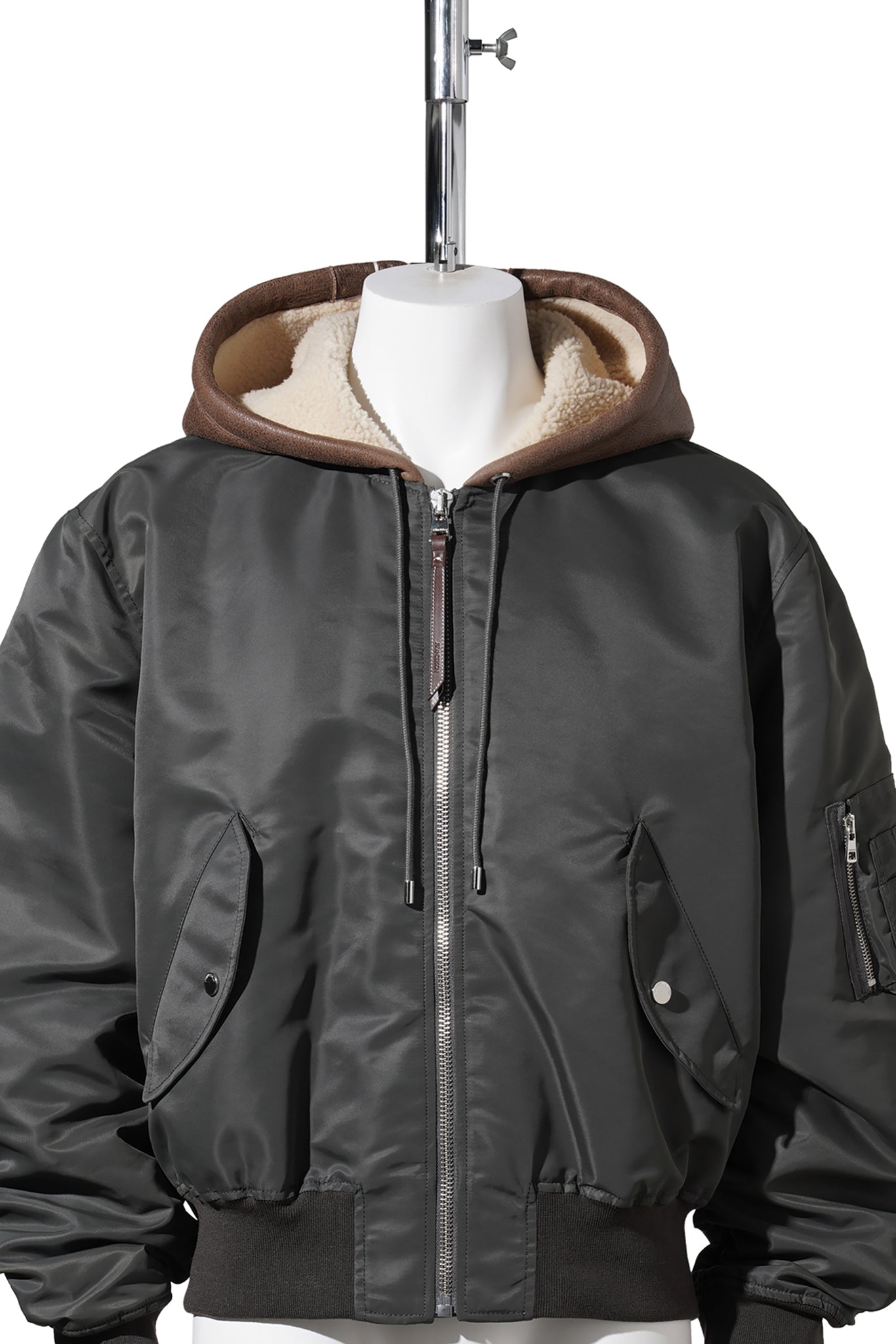 HOODED BOMBER JACKET / 576:DARK KHAKI