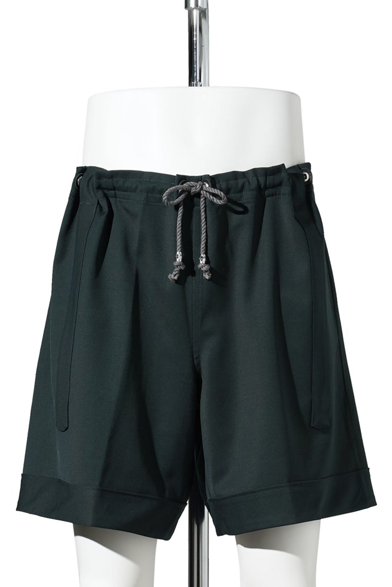 KYAN SHORTS / SCARAB