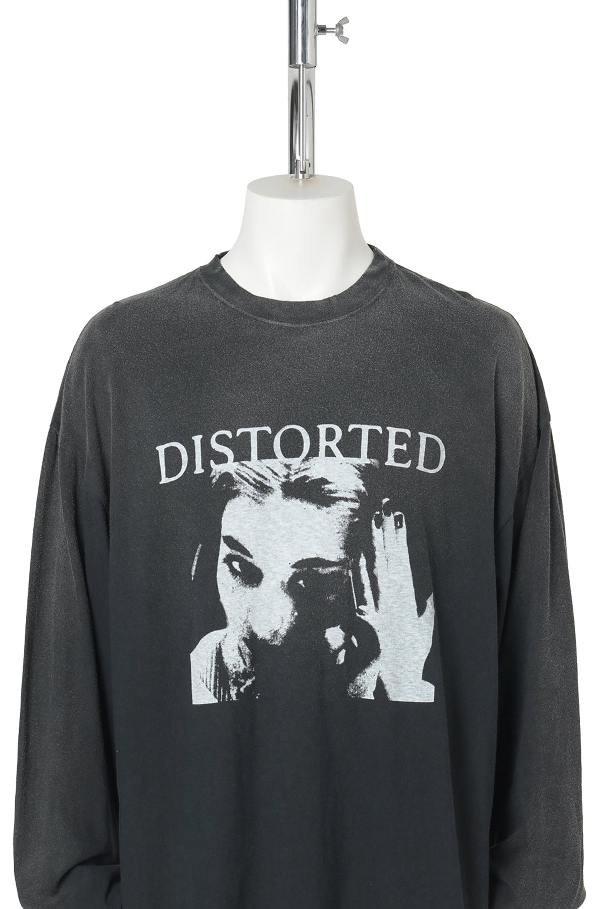DISTORTED GIRL L/S TEE / BLACK
