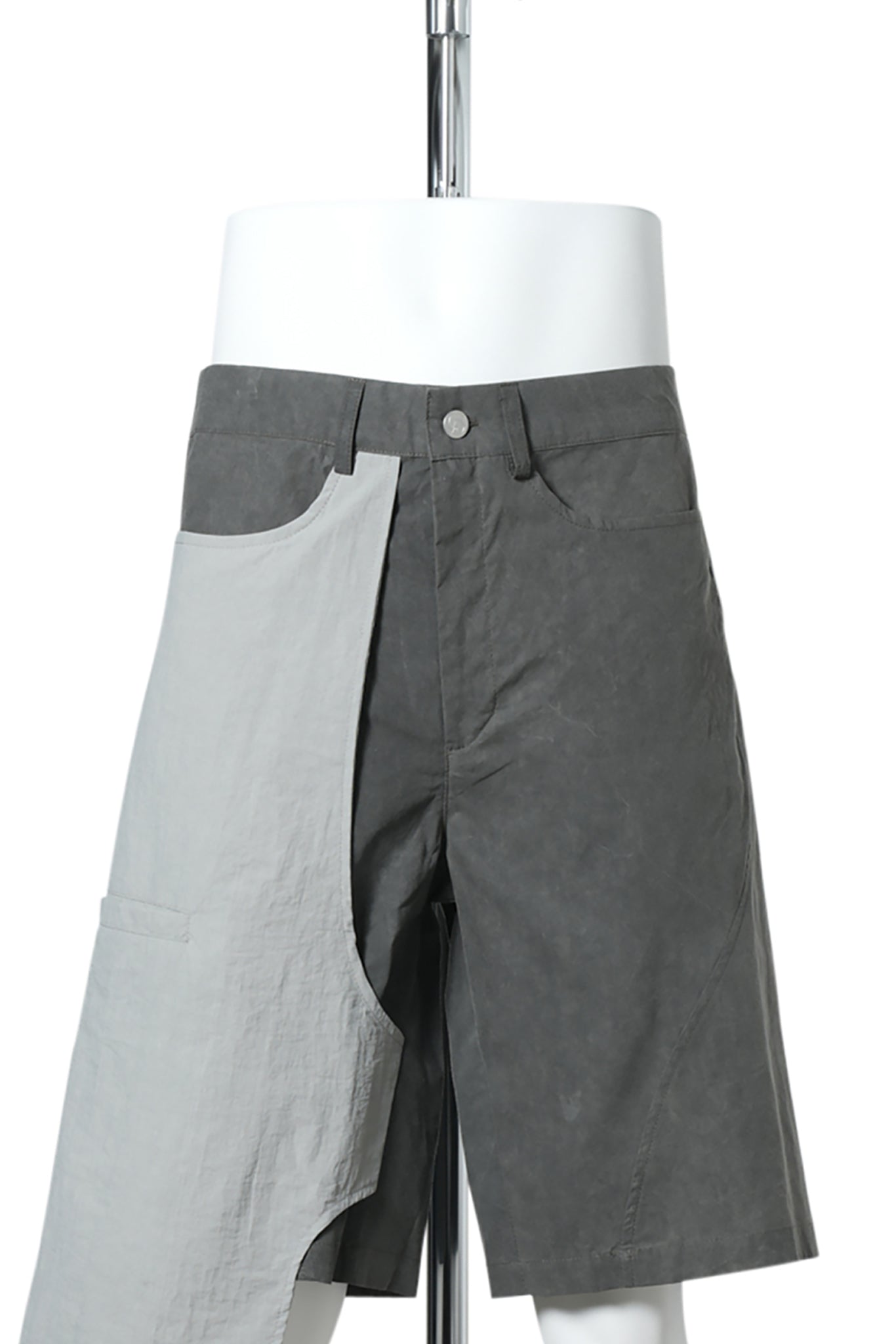 OLLY HOLSTER SHORTS / BEIGE