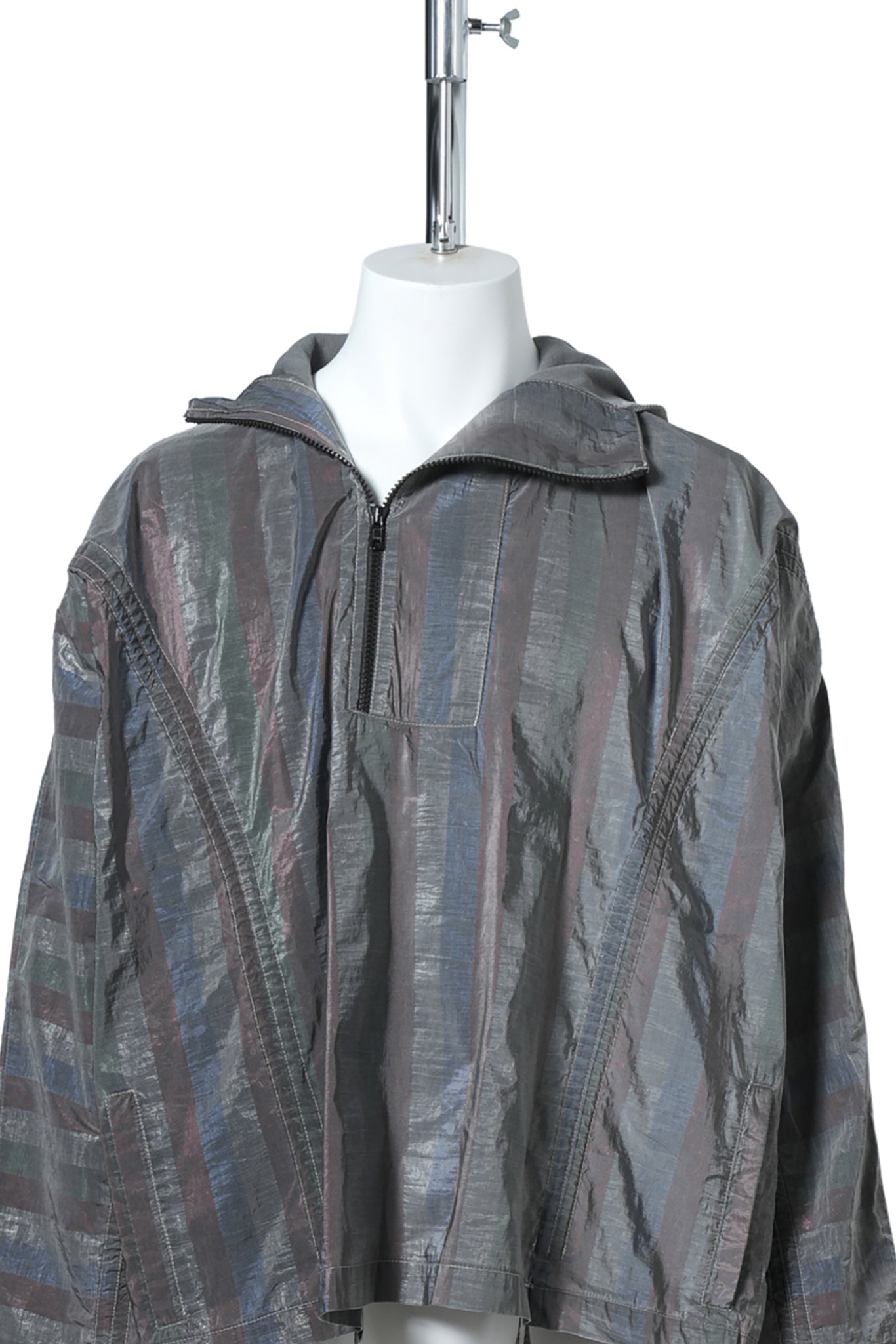 METAMORPHASIS WINDBREAKER / STRIPE CHARCOAL