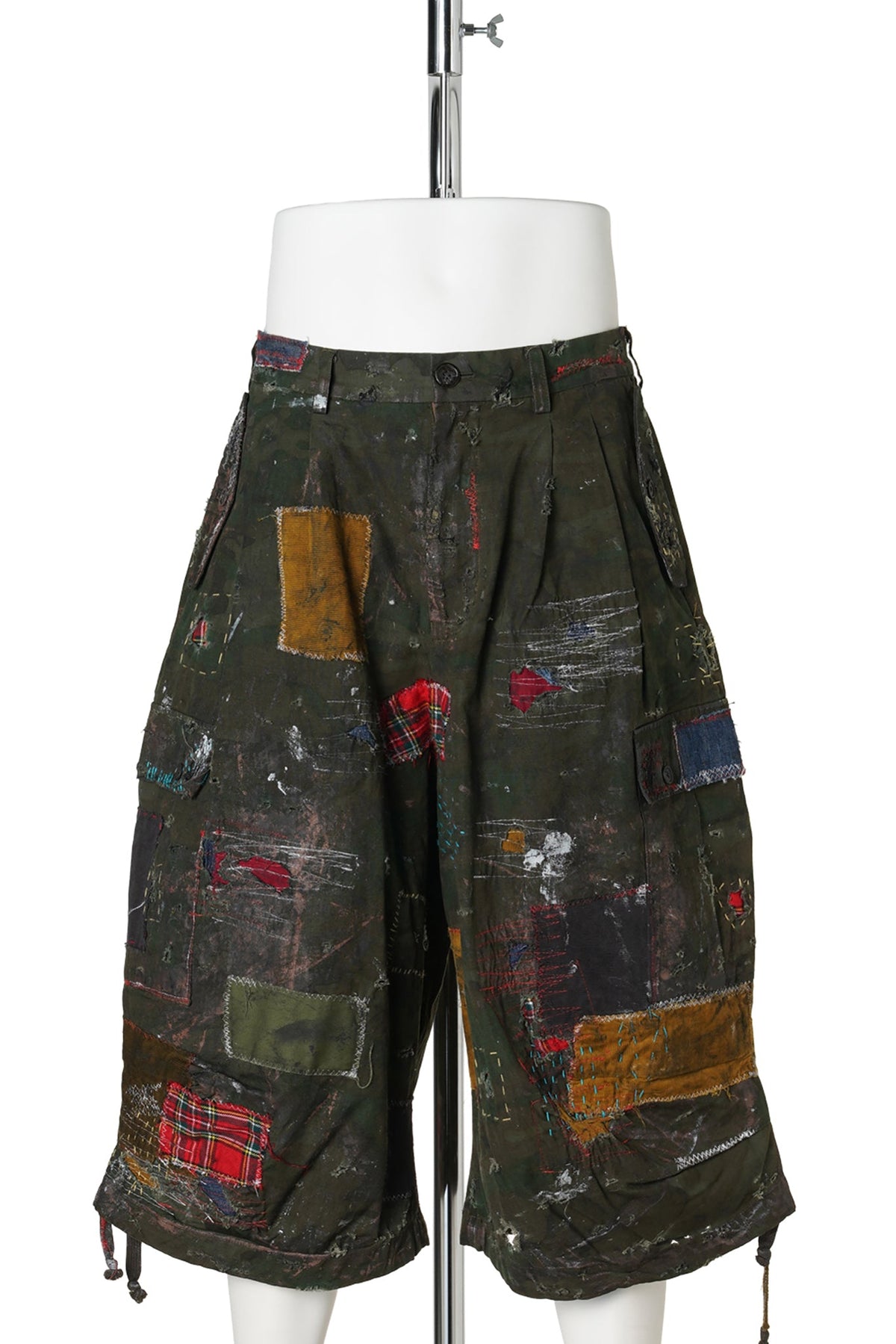 ARMY CARGO SHORTS / WOODLAND CAMO