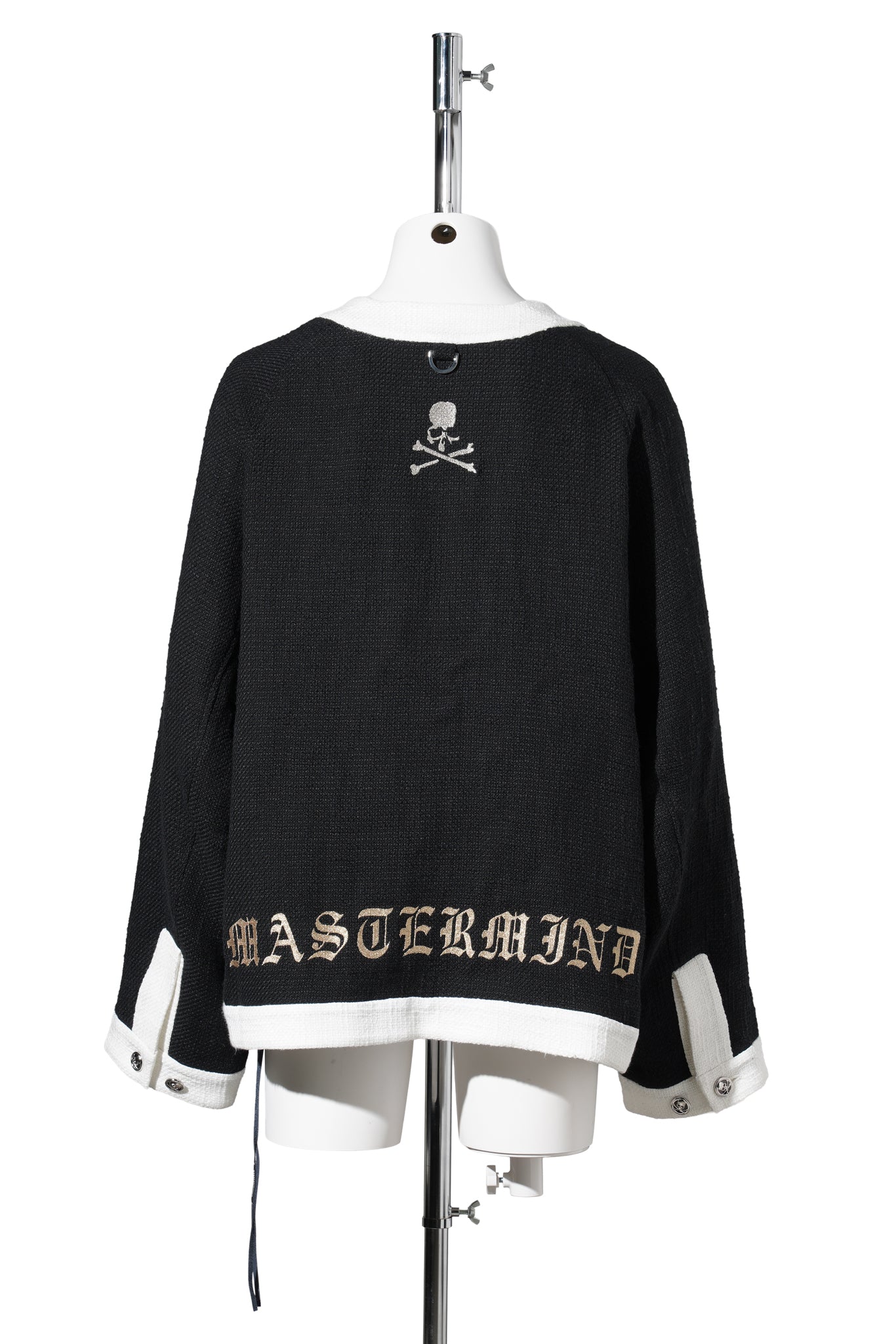 BL019 / 204:BLACK x WHITE