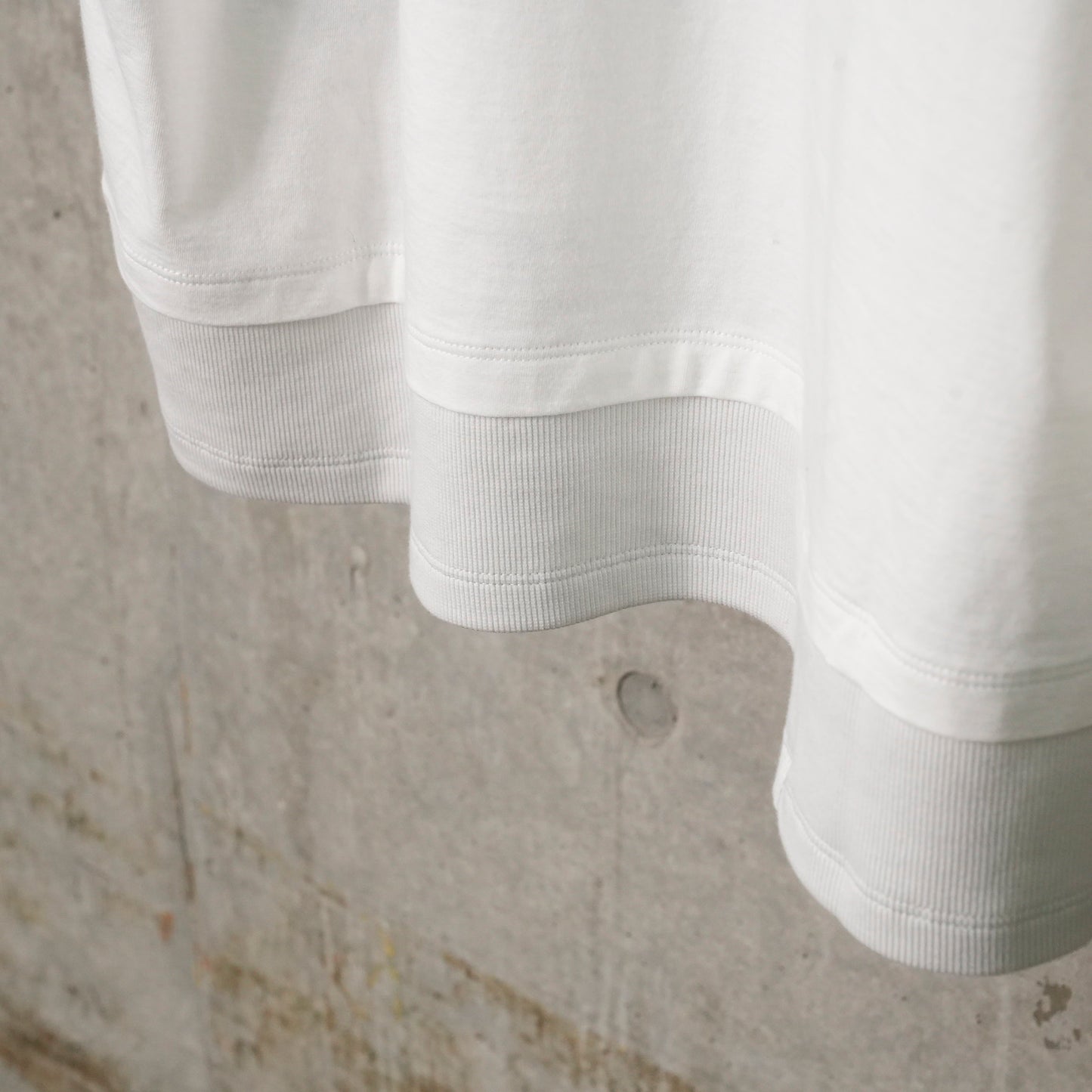 TRAUMA TEE OVERSIZED / WHITE