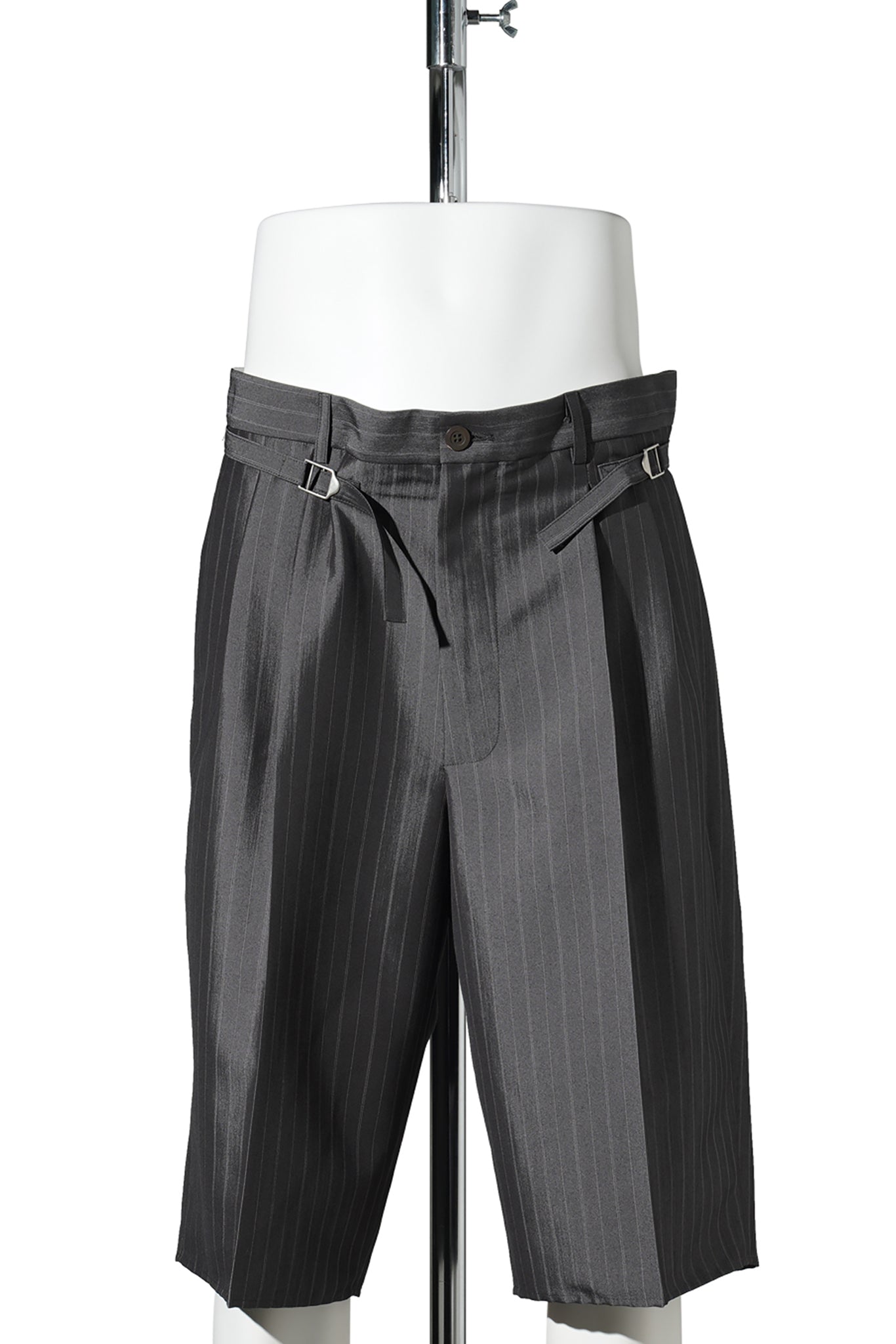 DARKETTONE REGOLATORE SHORT / PINSTRIPEMELANGE