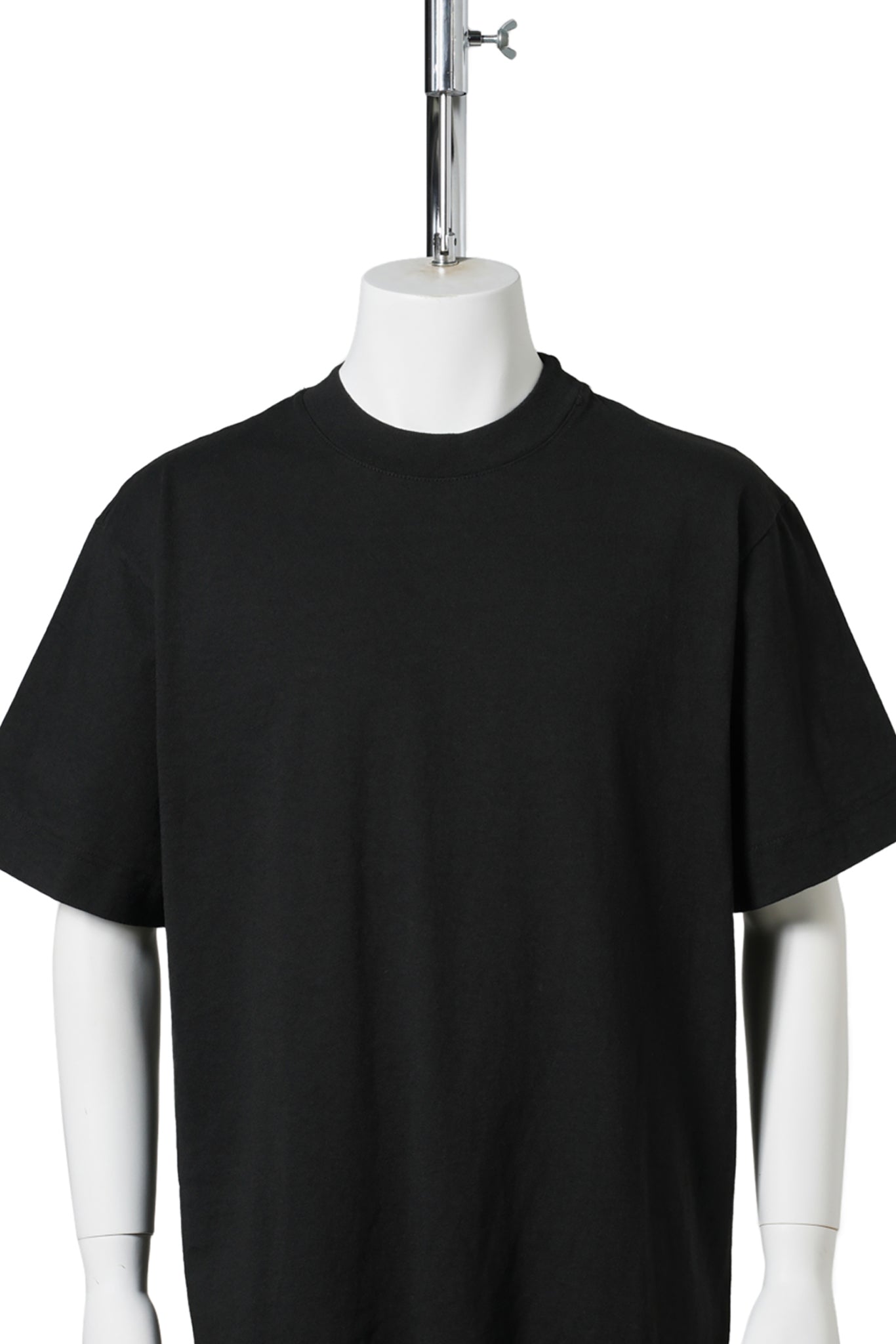 STANDARD FIT T-SHIRT / BLACK