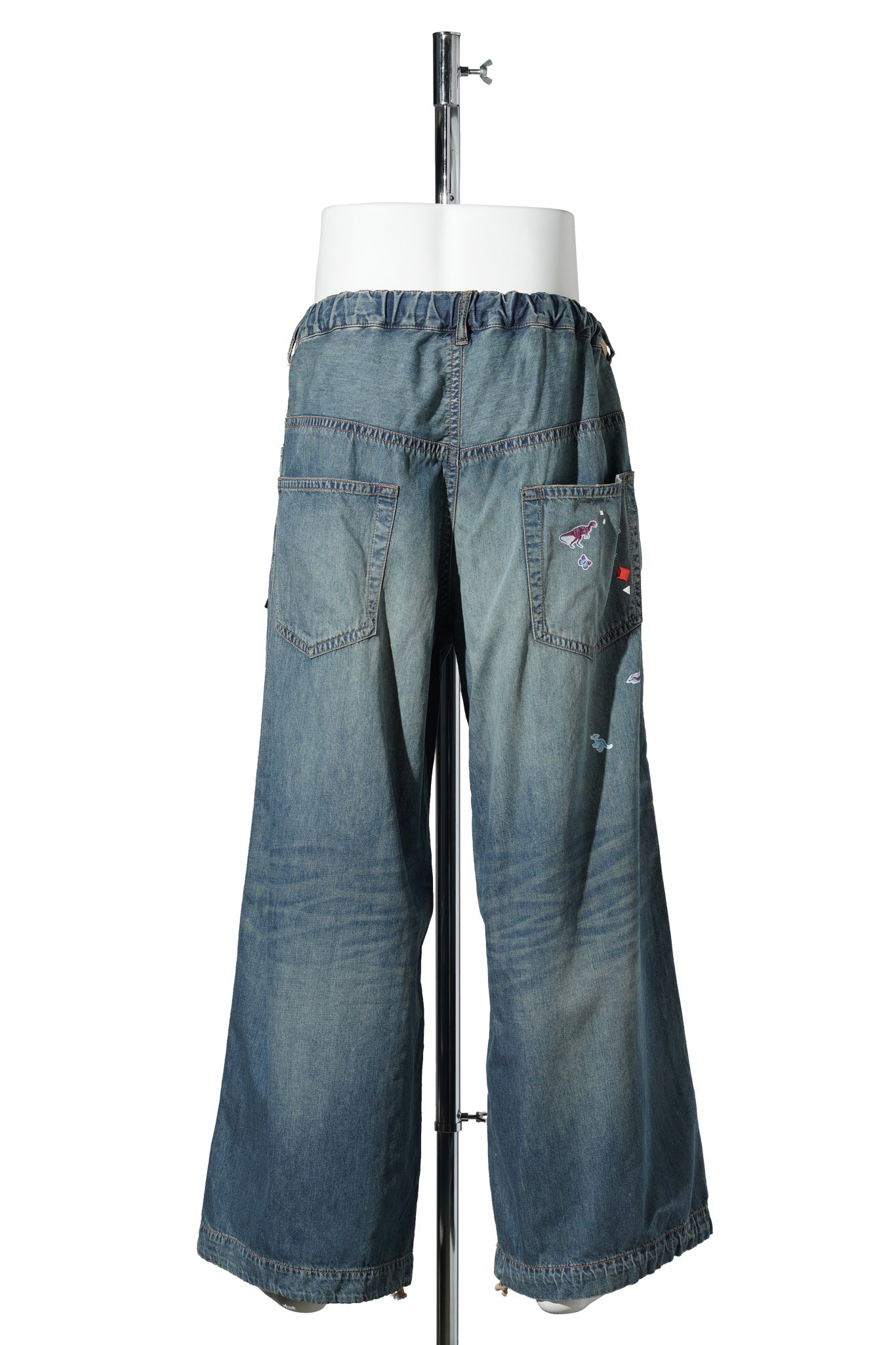 DENIM HUGE DETAIL PANTS W KIDS STICKER / INDIGO