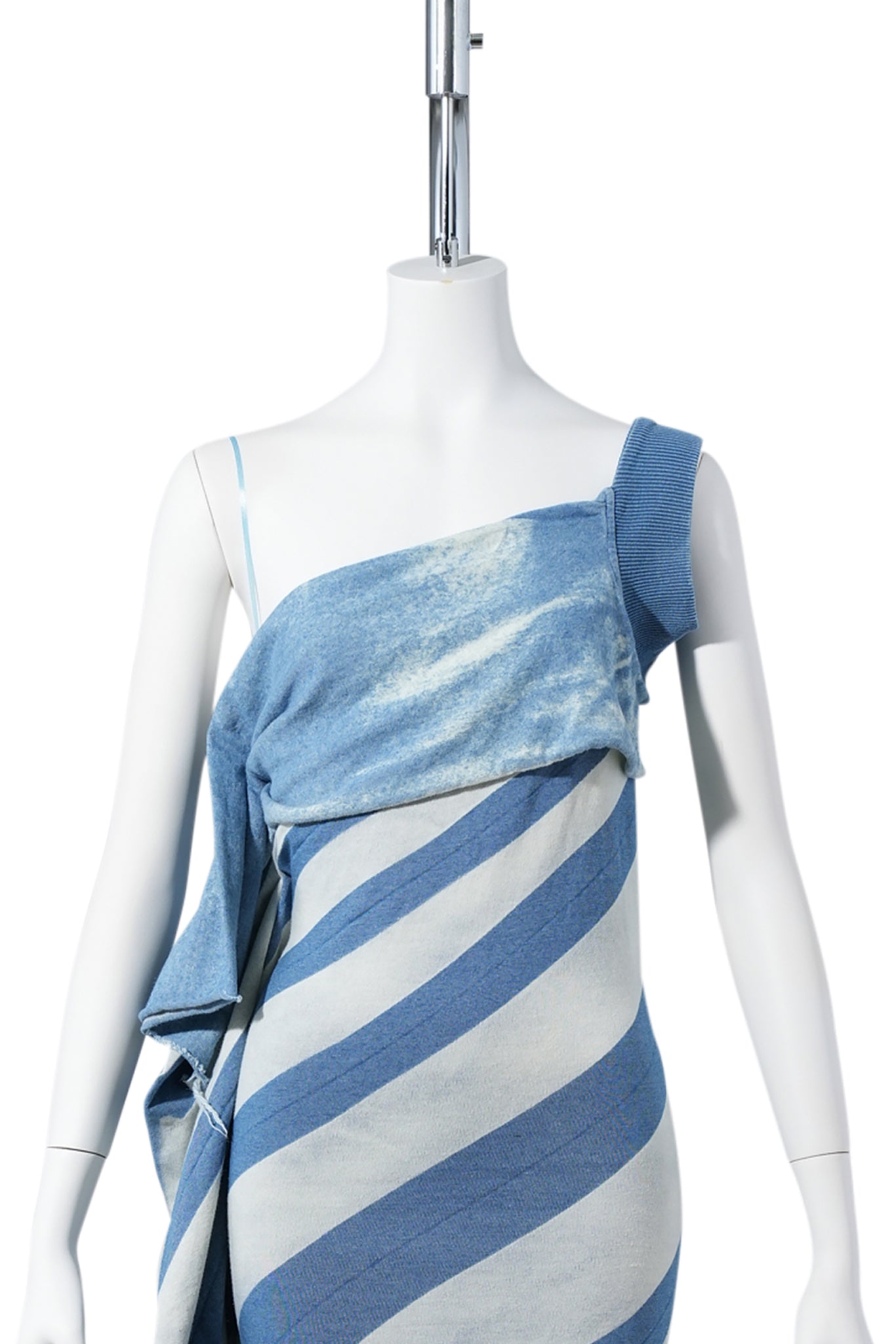 BACKLESS T-SHIRT / FROSTBITE BLUE