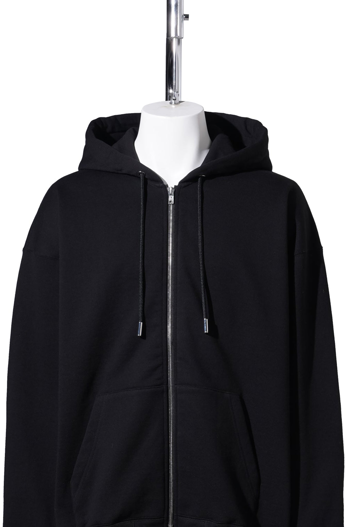 SW023 / 012:BLACK