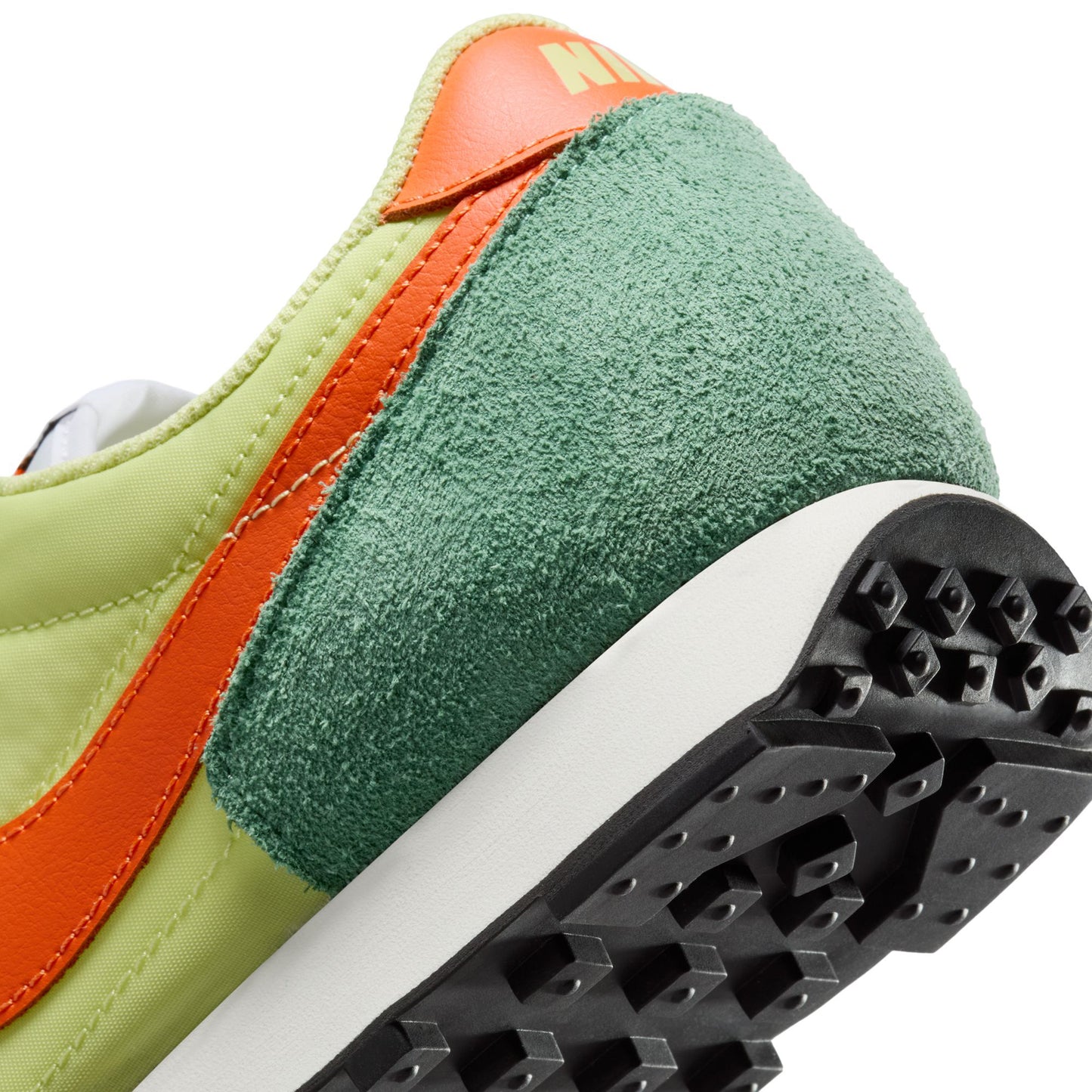 NIKE DBREAK SP / 300:LIMELIGHT/ELECTRO ORNAGE