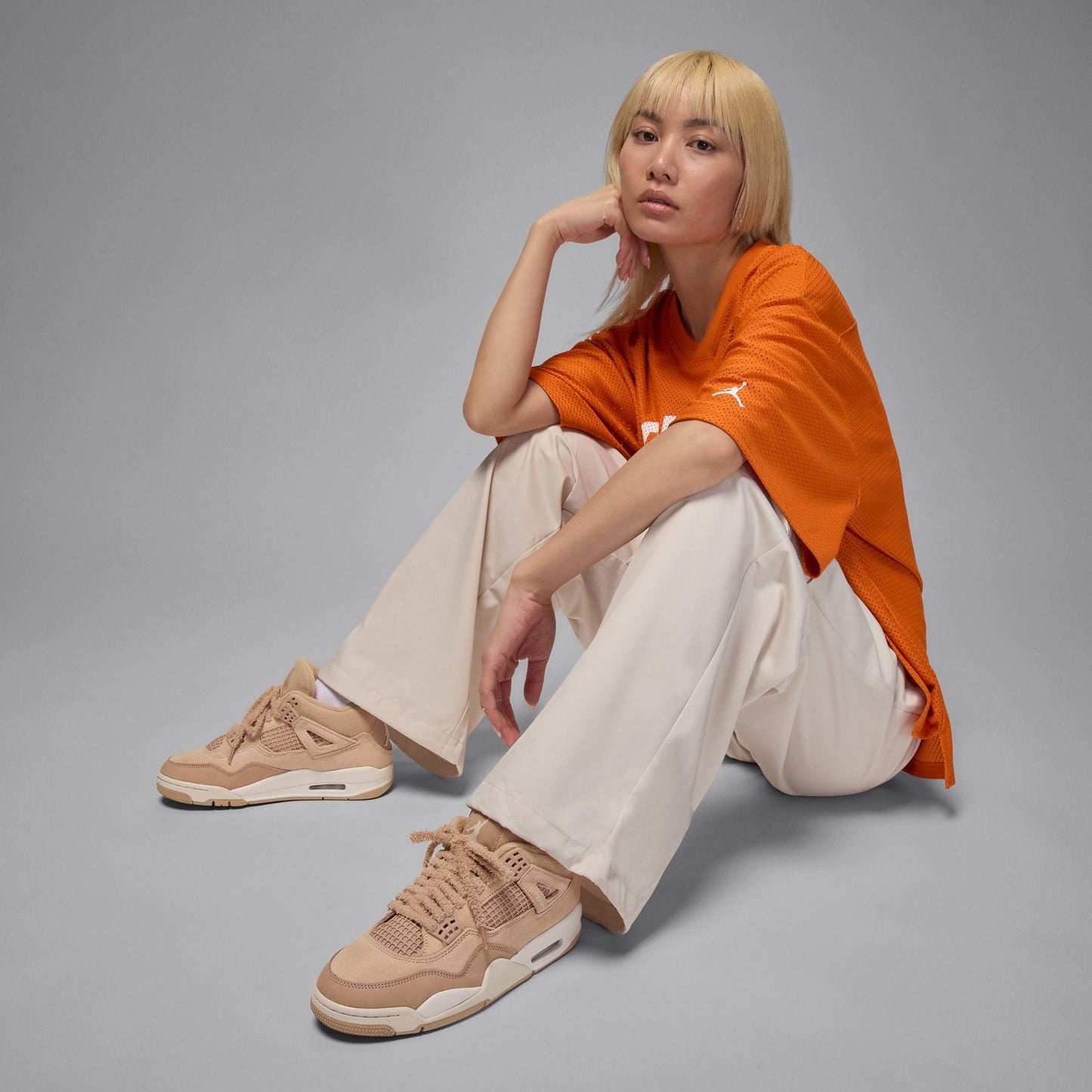 WMNS AIR JORDAN 4 RETRO / 200:HEMP/LT OREWOOD BRN