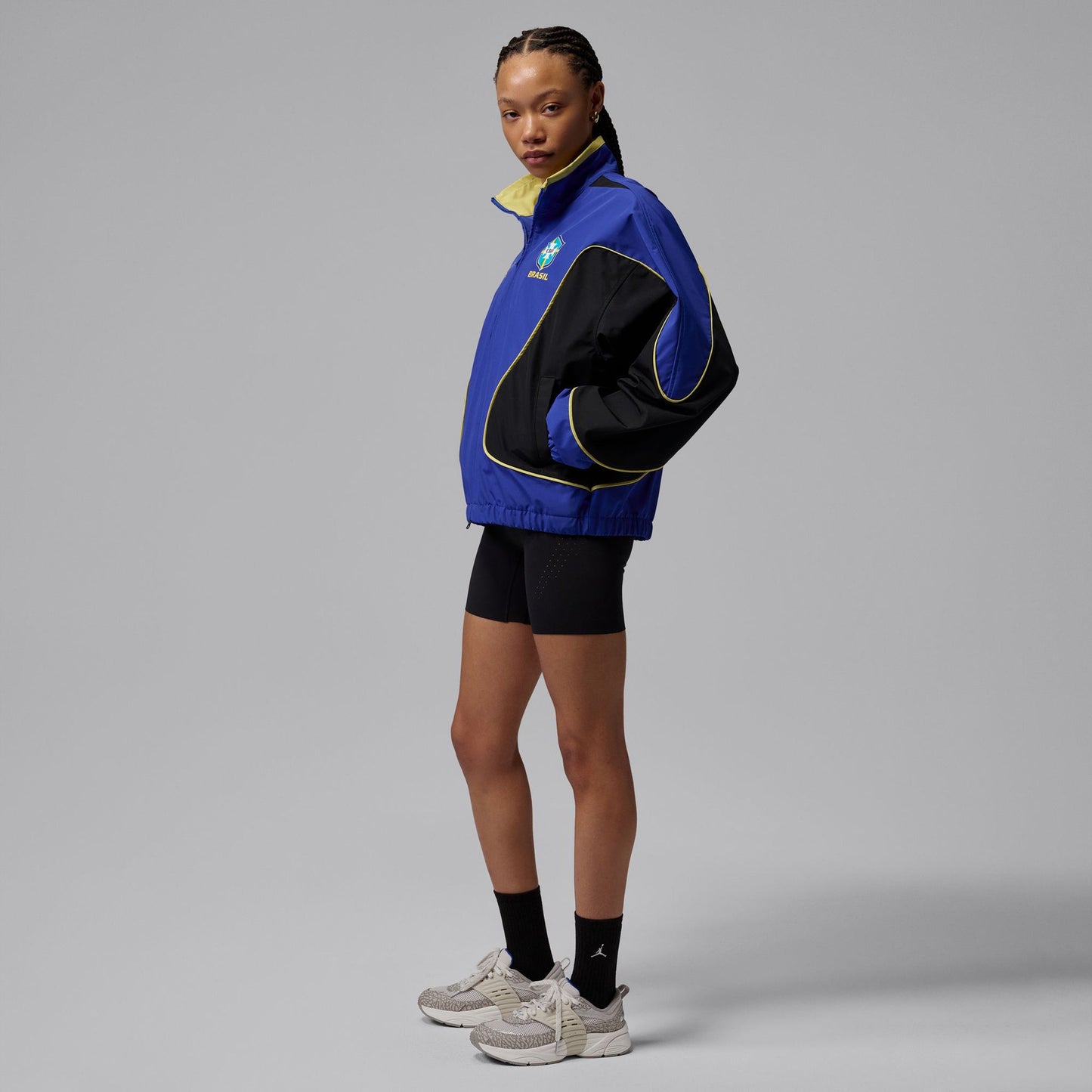 WMNS JORDAN TRUNNER O/S / 001:GAMMA GREY/OLD ROYAL