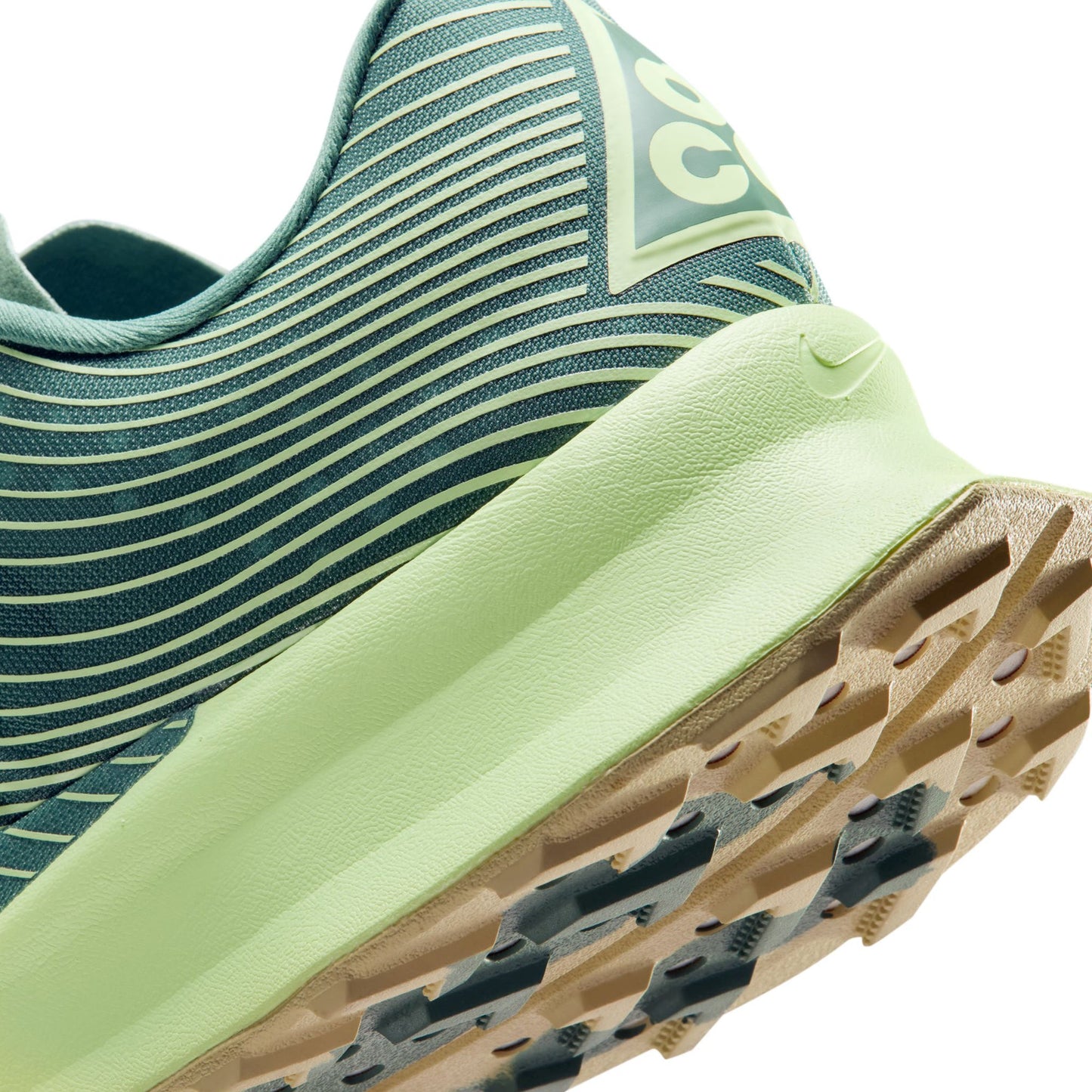 NIKE ACG ULTRAFLY TRAIL SP / 300:ALOEVERDE/BARELY VOLT