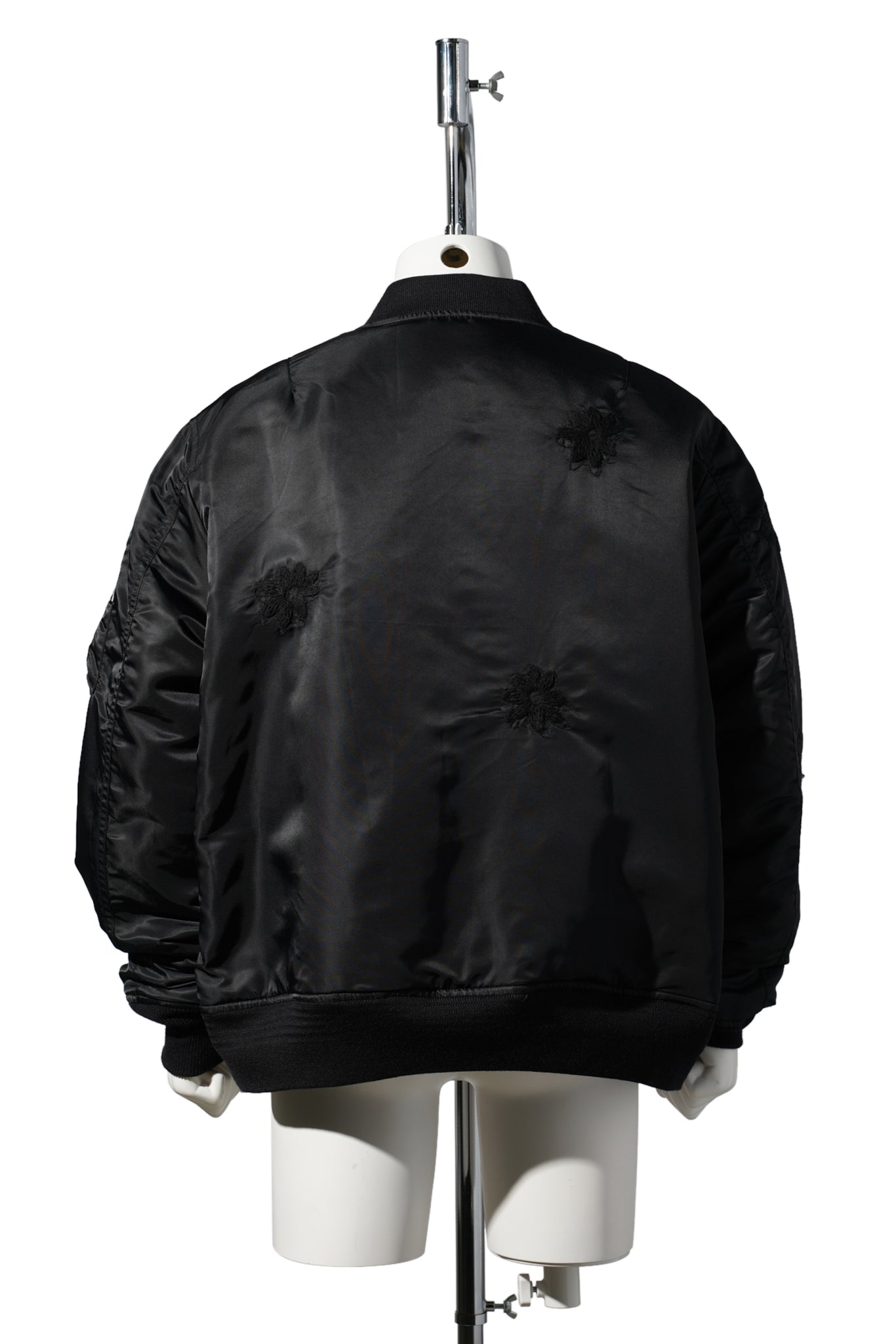 FLOWER EMBROIDERY FLIGHT JACKET / BLACK