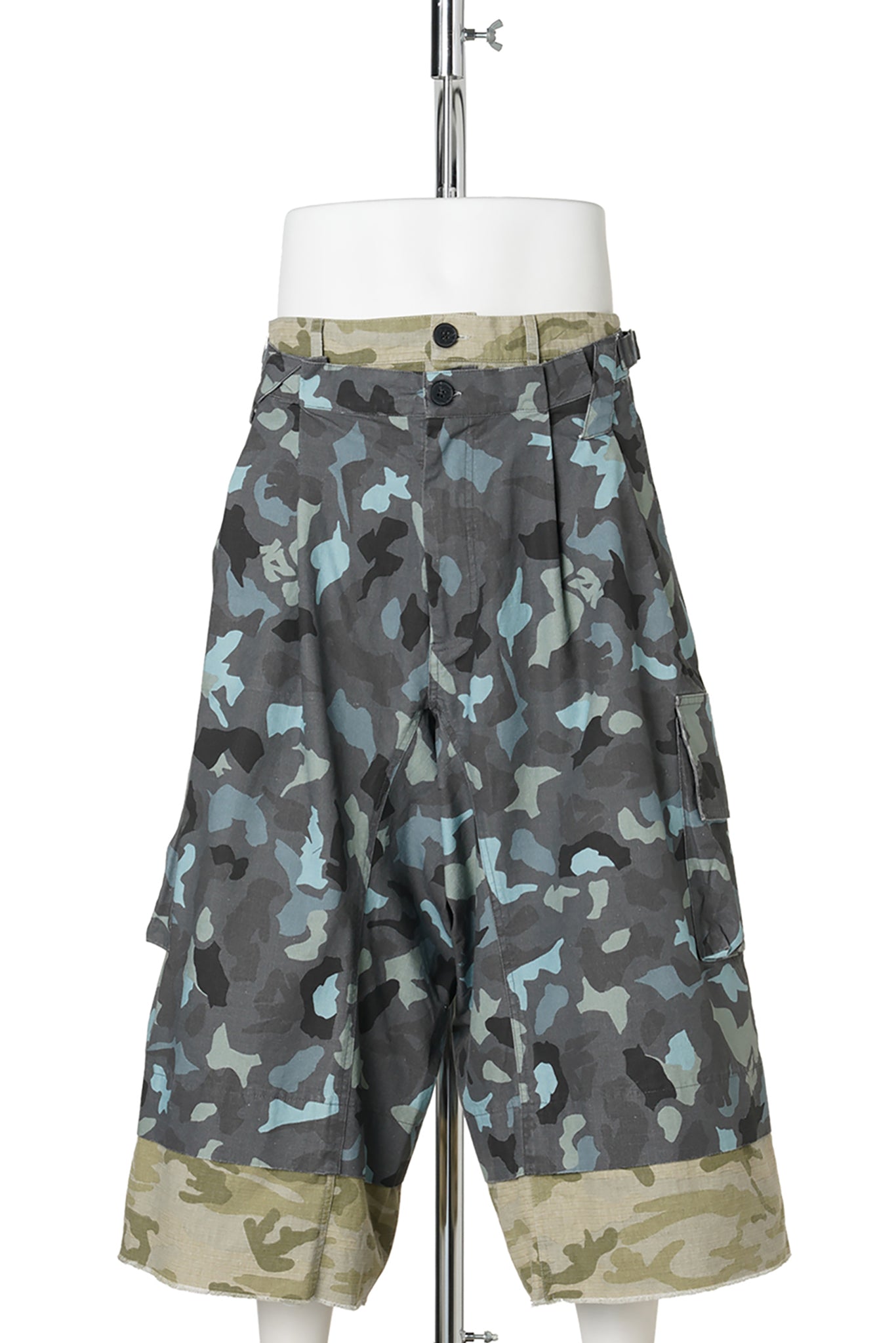 SPLOTCHED DOUBLE SHORTS / CAMOUFLAGE