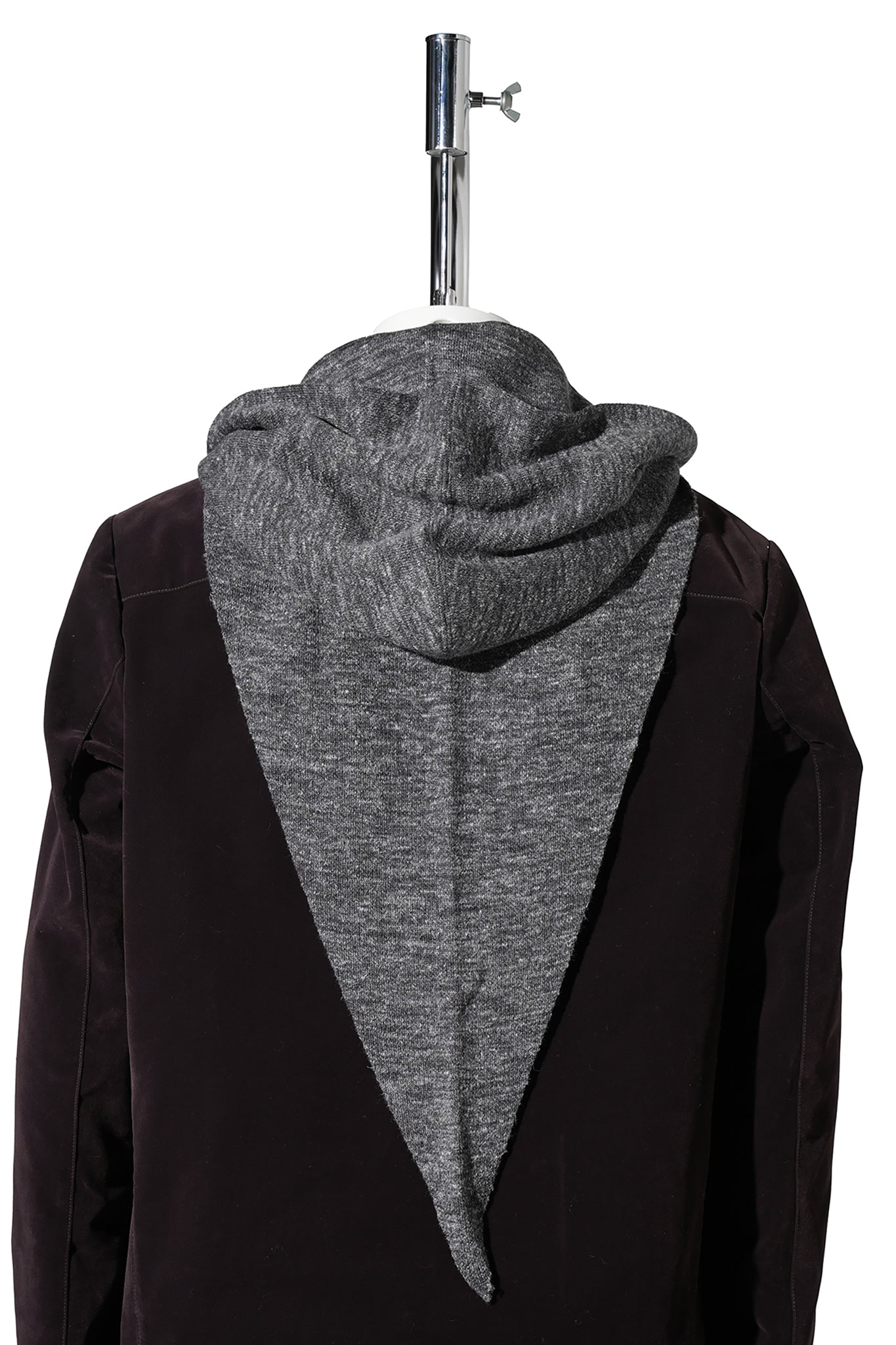 HOODED CRAVAT / CHARCOAL