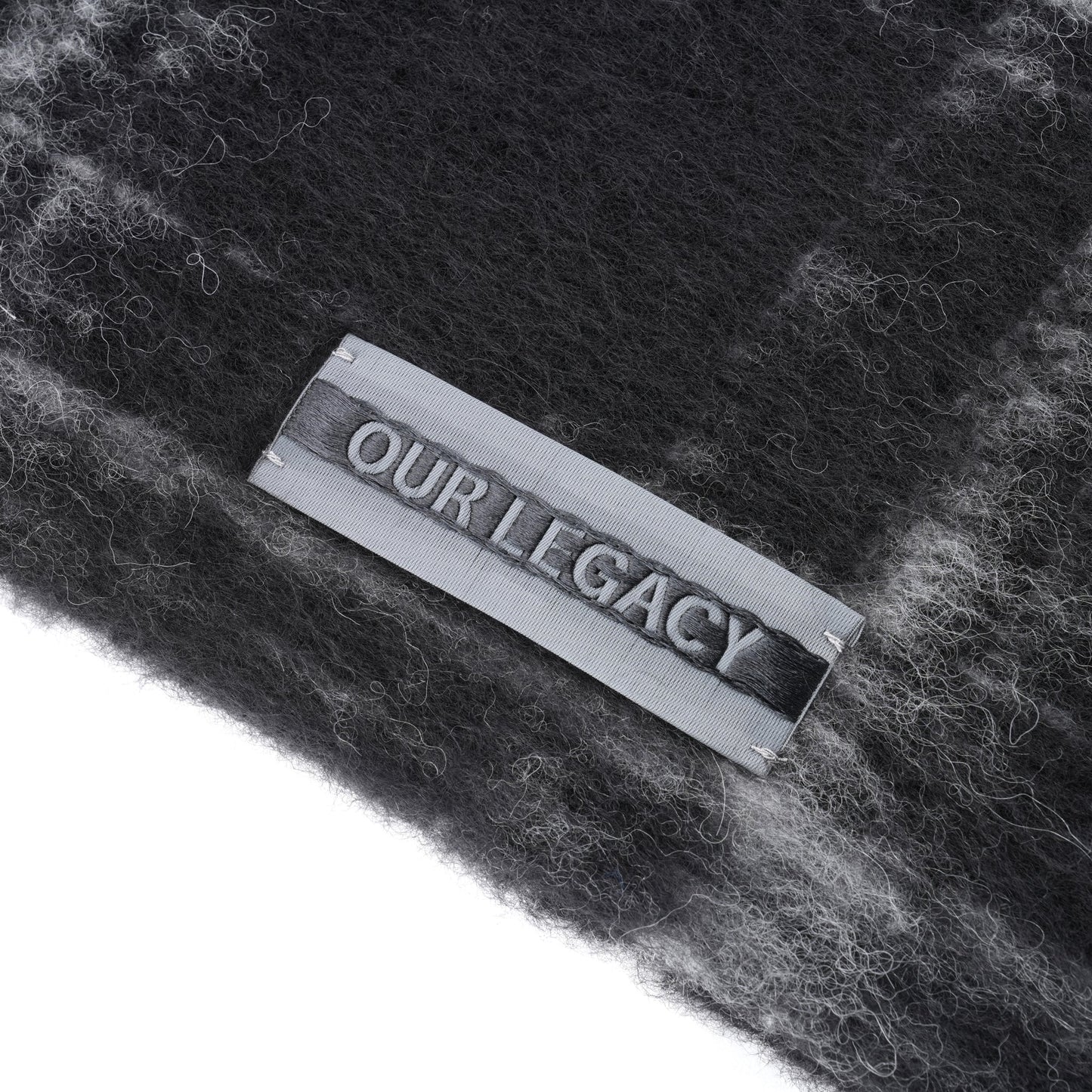 ESTATE SCARF / BLACK FUZZY ALPACA CHECK