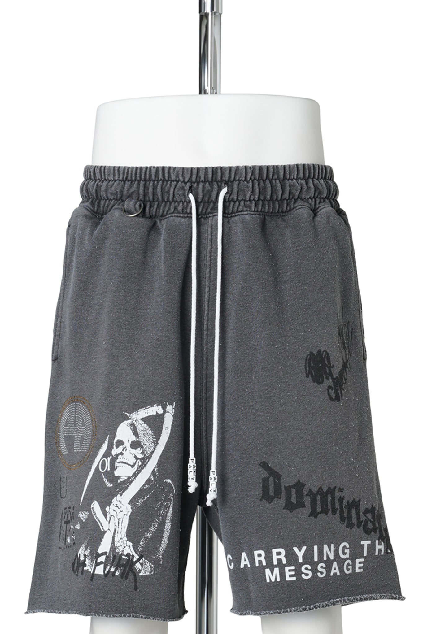 CARRYING THE MESSAGE SWEATSHORT / VINTAGE BLACK