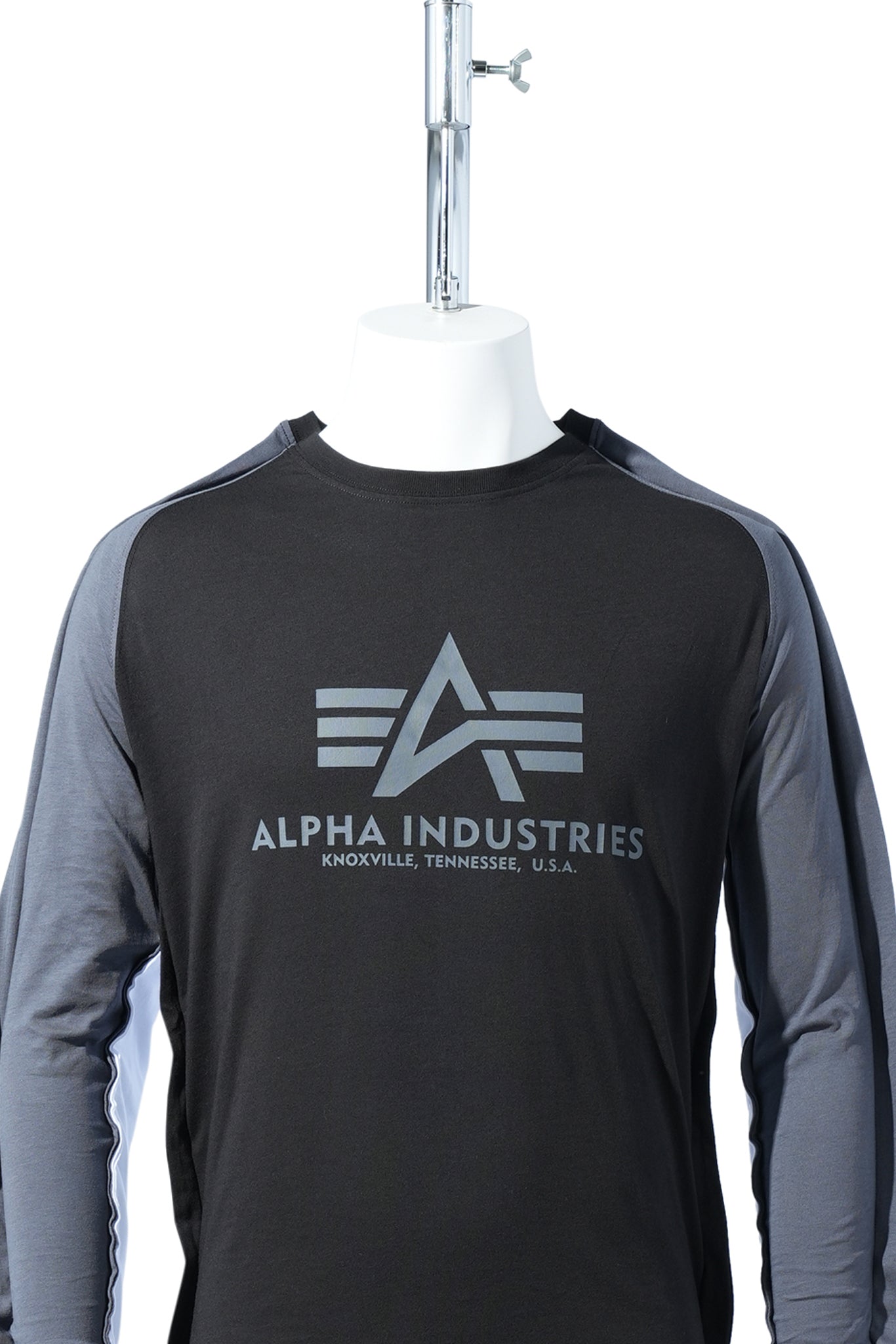 UPCYCLED T-SHIRTS BLACK 2-D TEE LONGSLEEVE / BLACK