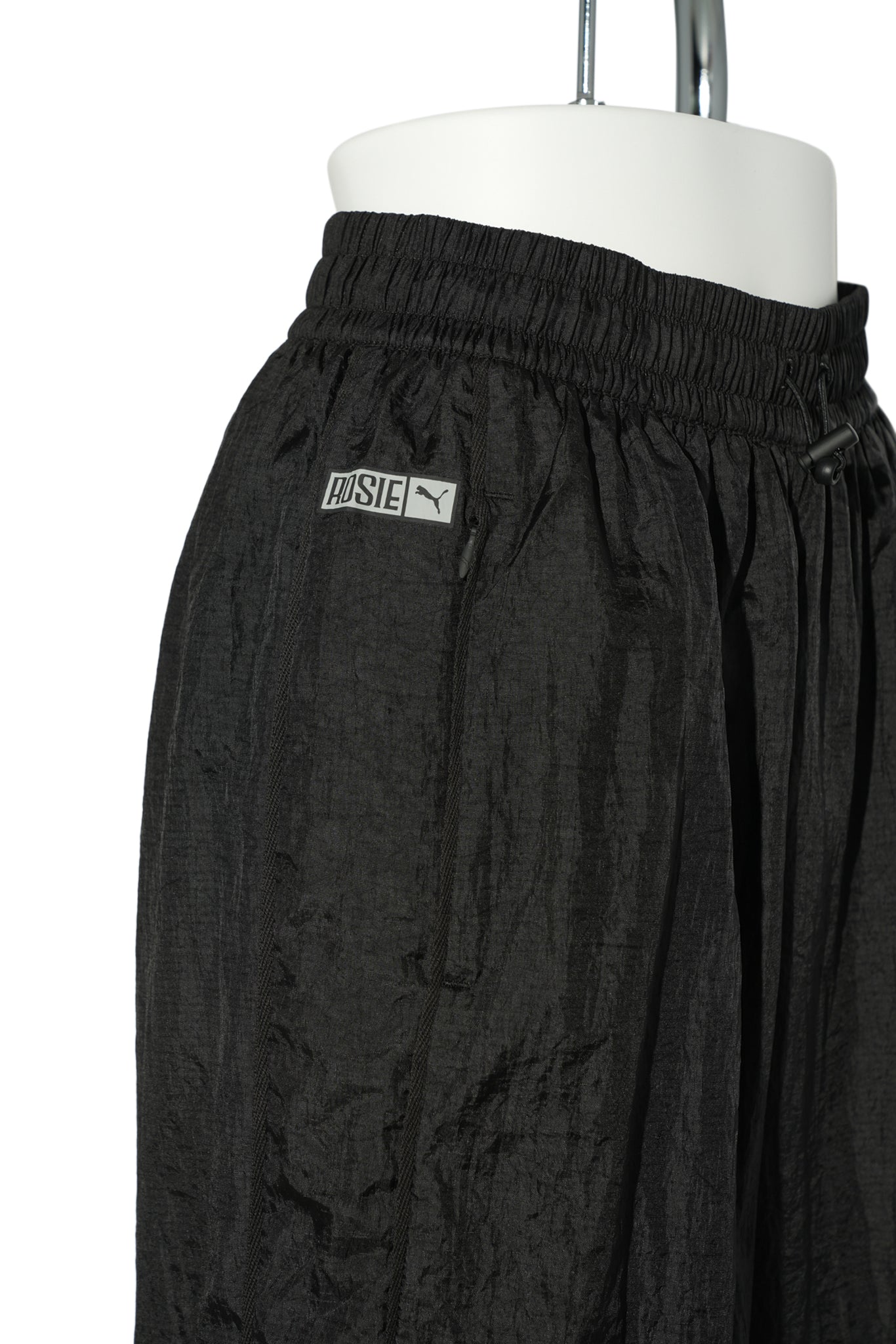 PUMA x ROSÉ T7 RELAXED TRACK P / 01:PUMA BLACK