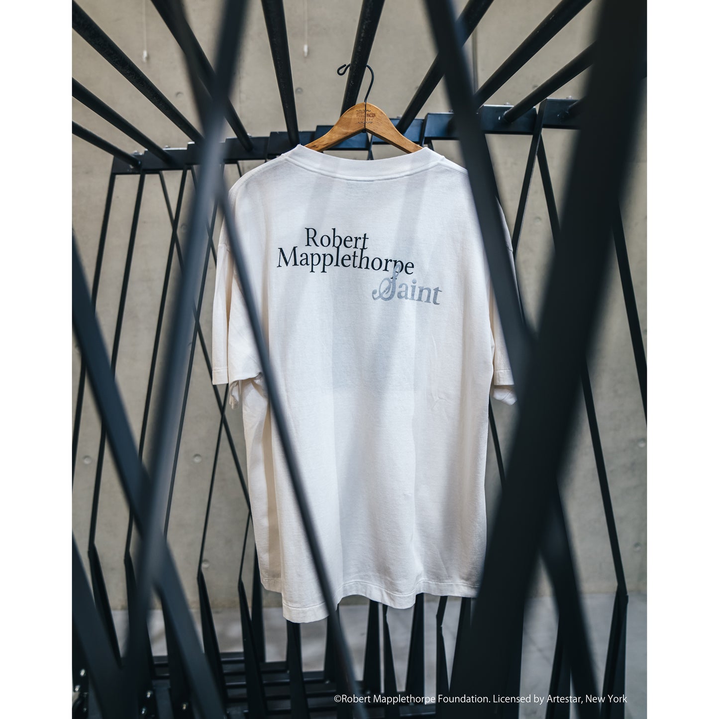 SAINT Mxxxxxx x Rober Mapplethorpe MT_SS TEE/PICTURES / WHITE