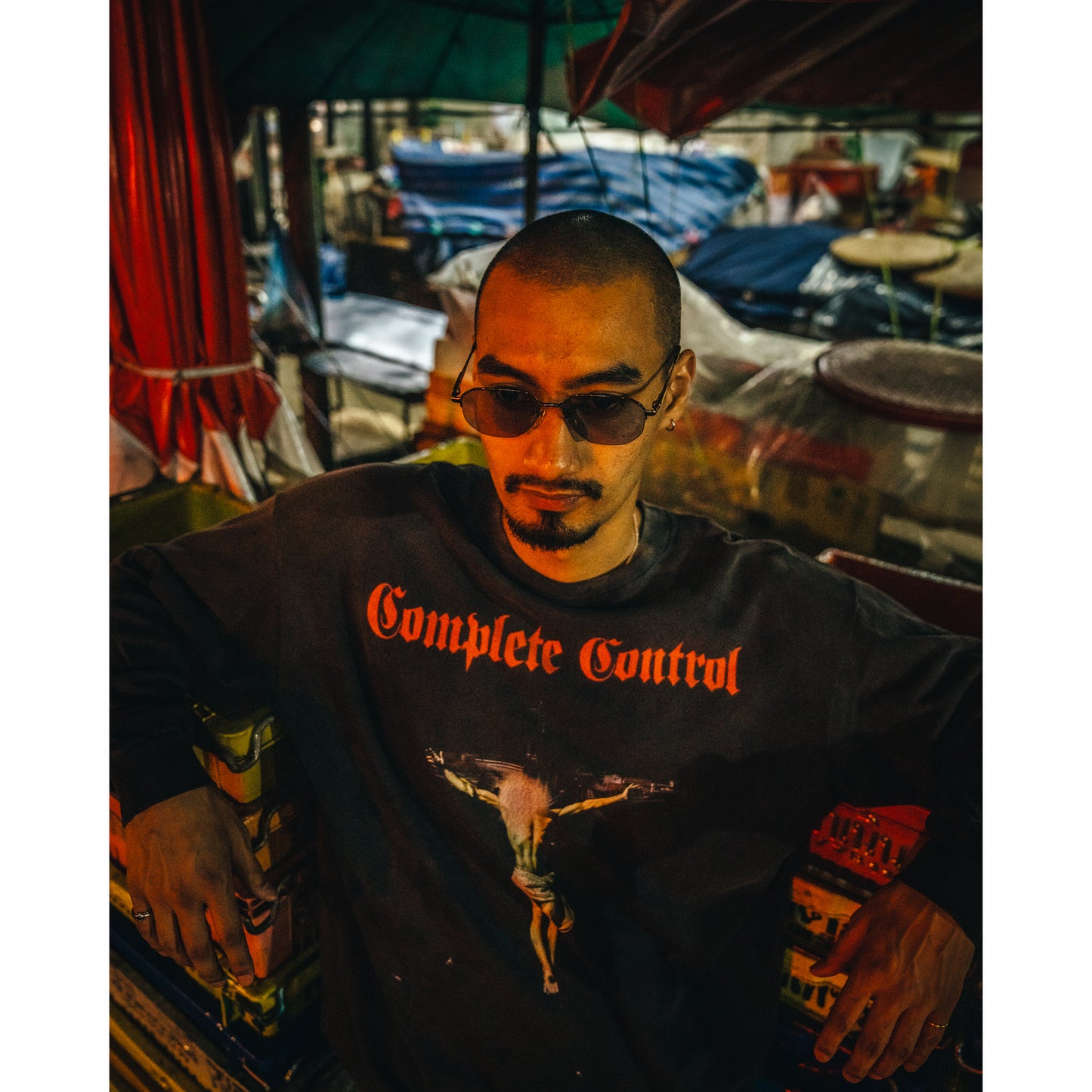 SAINT Mxxxxxx × Kosuke Kawamura KK_LS TEE/COMPLETE CONTRL / BLACK