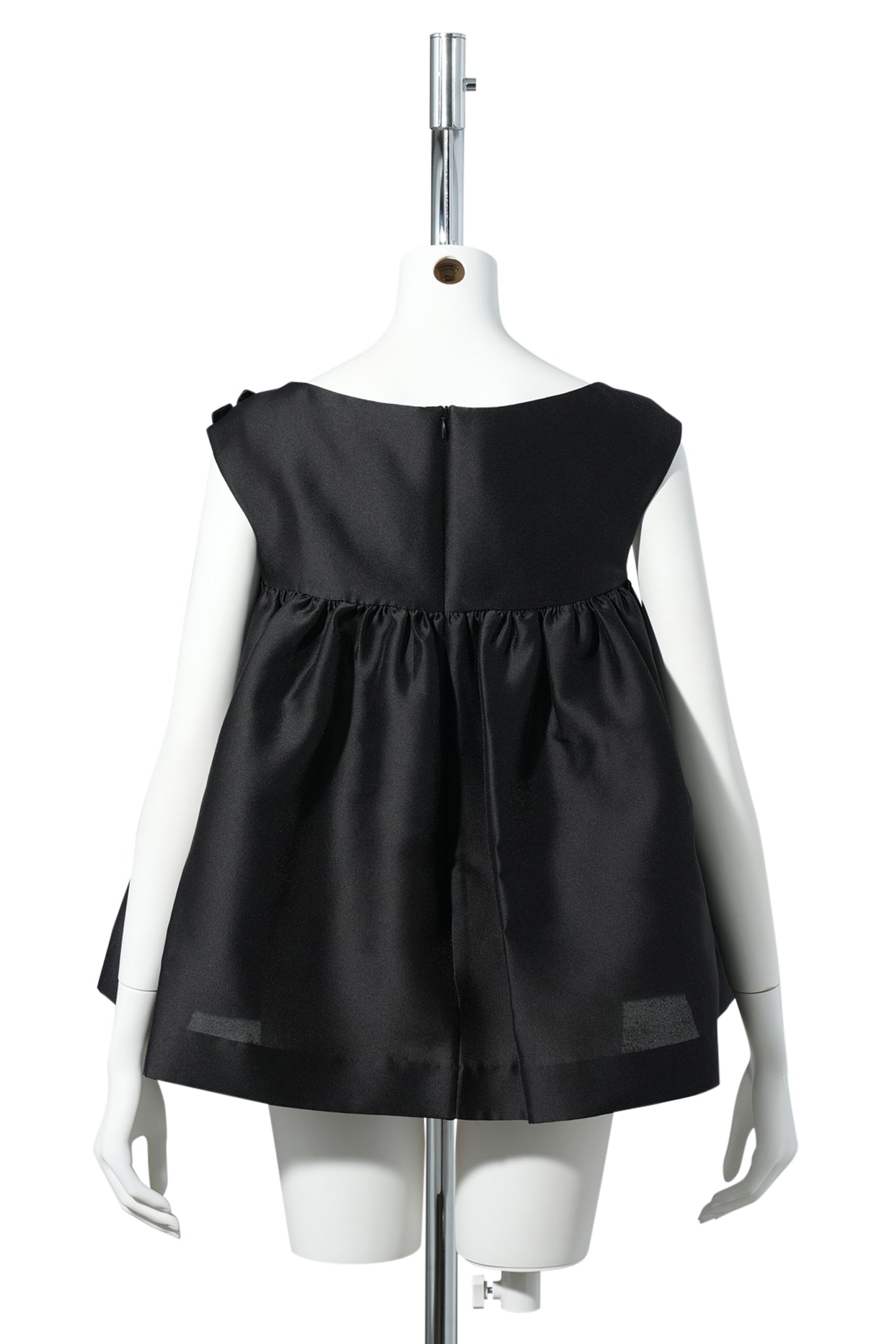 NOTCHED FLUFFY SLEEVELESS TOP / BLACK