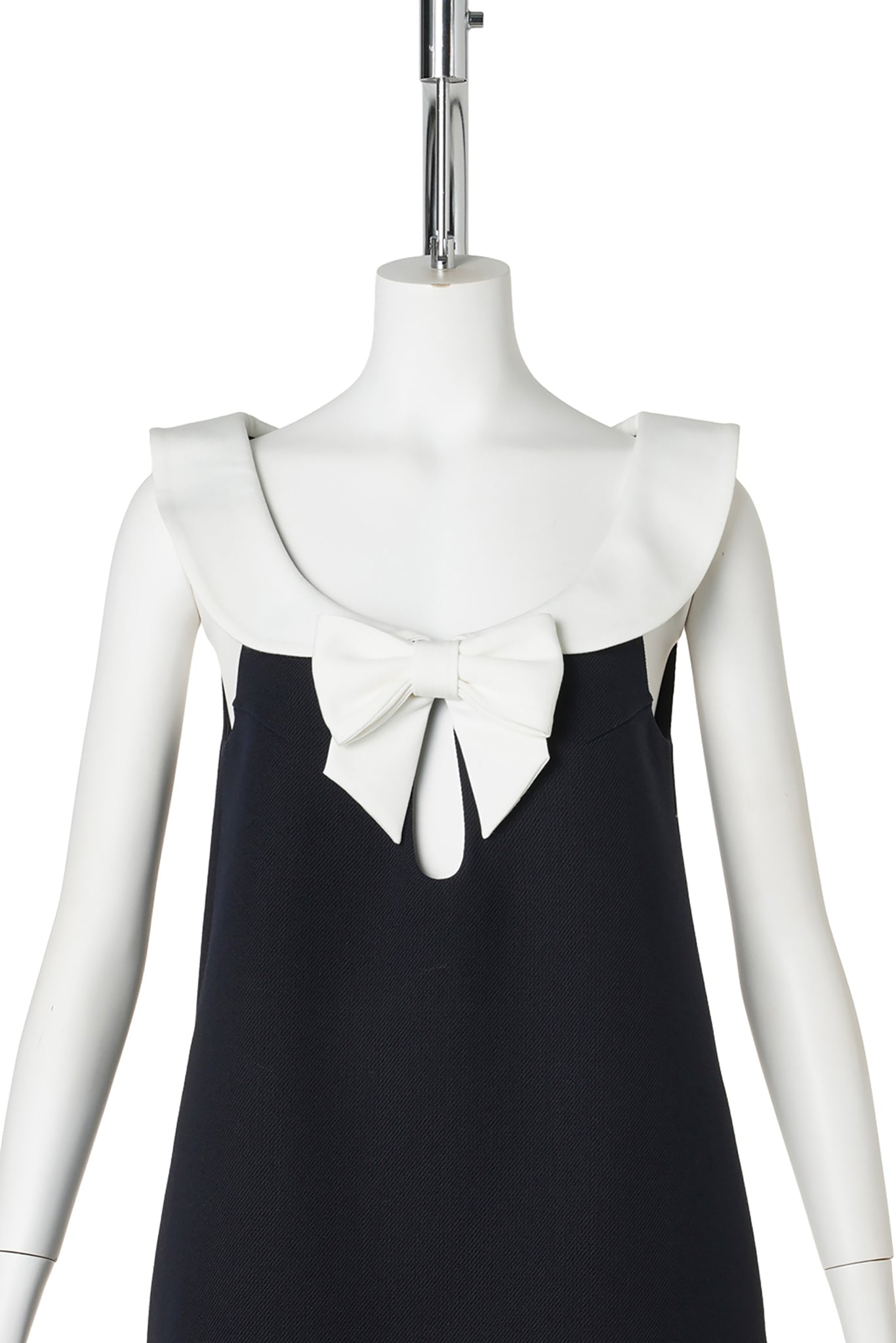 BOW CUTOUT SLEEVELESS DRESS / NAVY BLUE