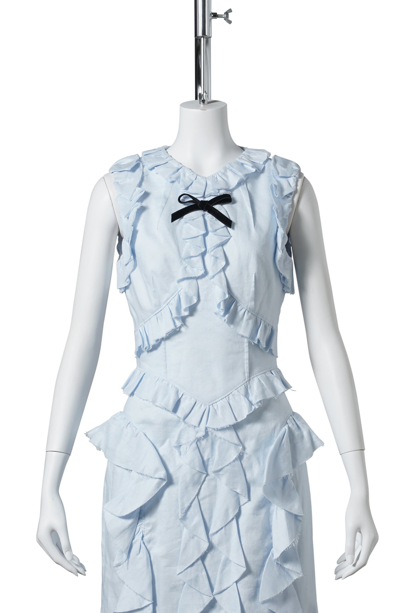 RUFFLE TRIM SLEEVELESS DRESS / BLUE