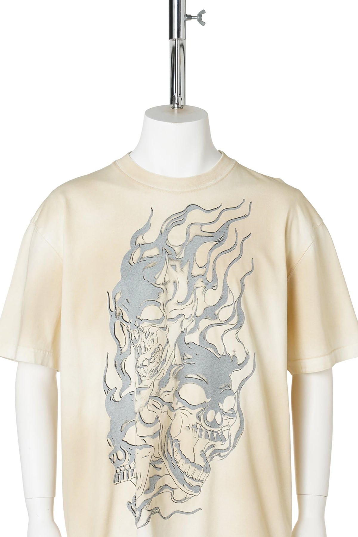 THREE RIDING SKULL DIRT T-SHIRT / WHITE