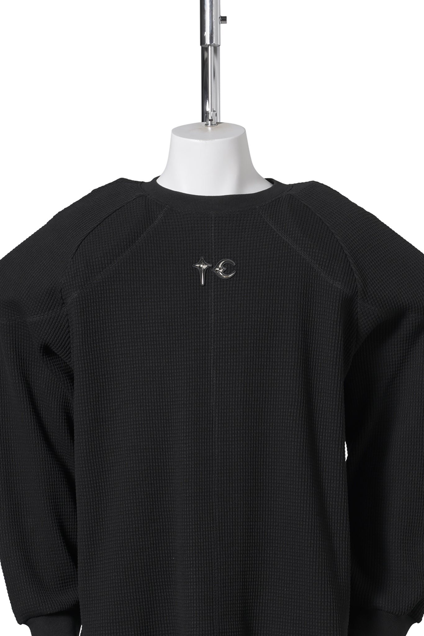 BULK SHOULDER WAFFLE LONG SLEEVE / BLACK