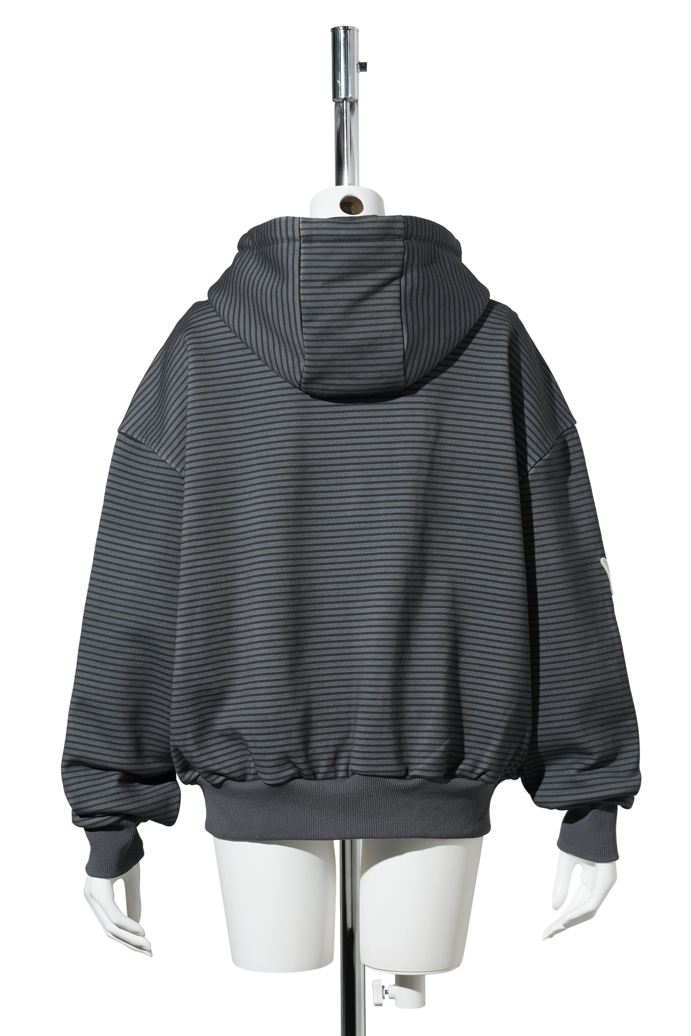 THIN STRIPE HOODIE / MONOCHROME