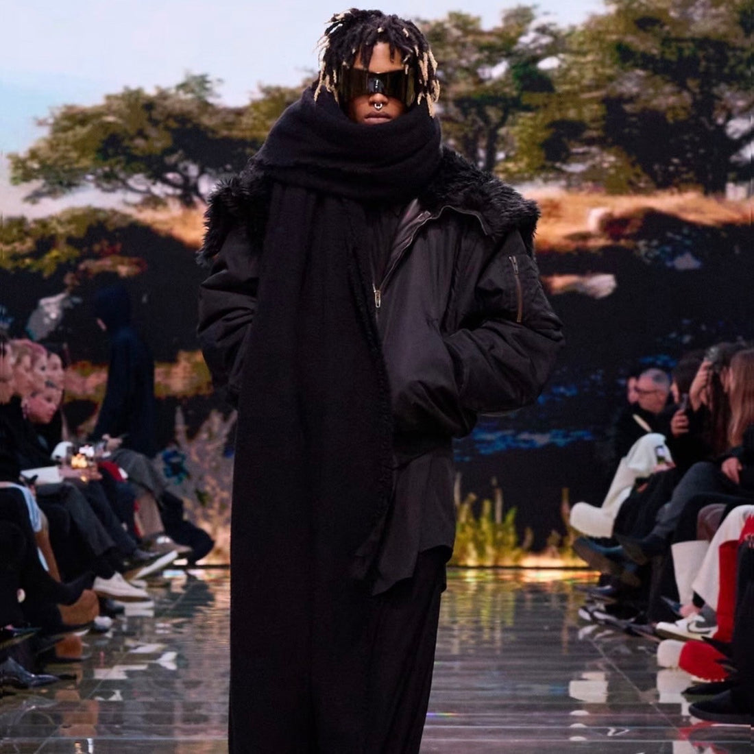 BALENCIAGA - NEW DELIVERY